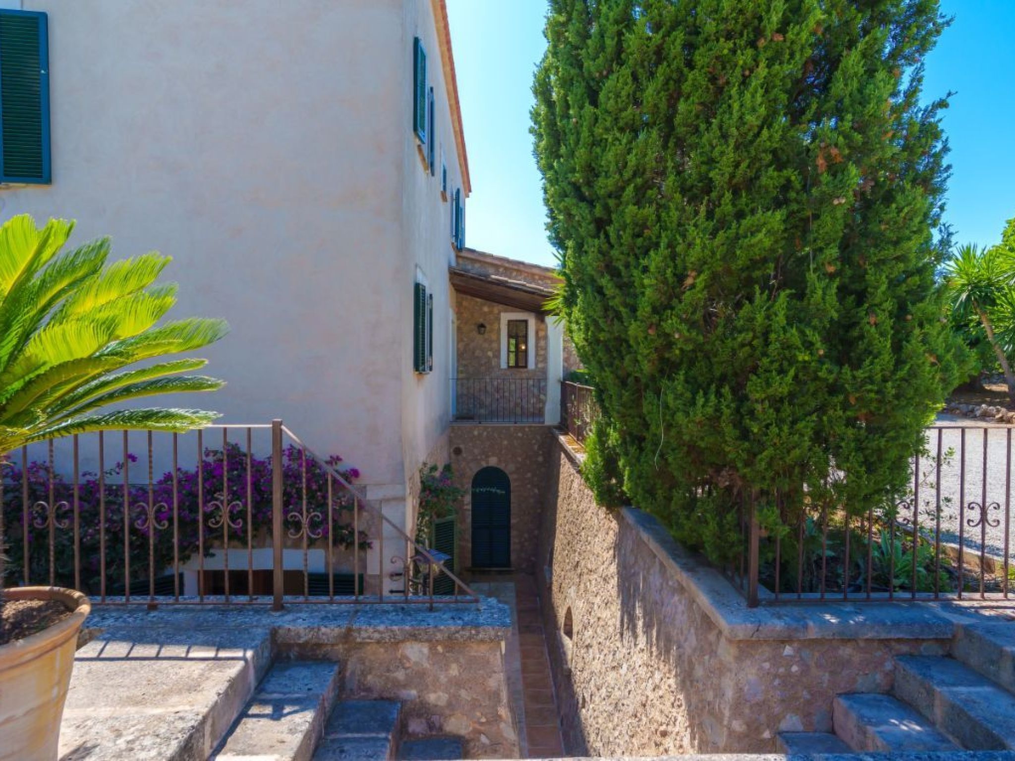 Luxuriöses Landhaus mit Pool für 12 Personen, nur 3 km von Pollensa und dem Str-Draußen