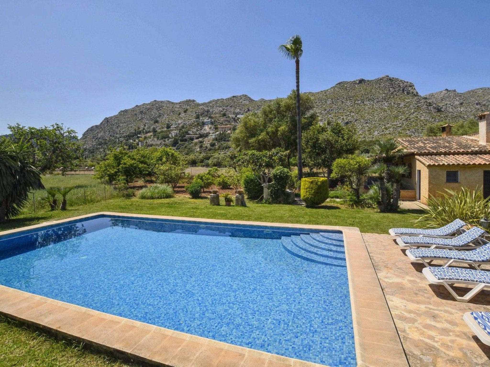 Haus mit Schwimmbad für 6 Personen 5 min vom Meer entfernt-Image-tags.info