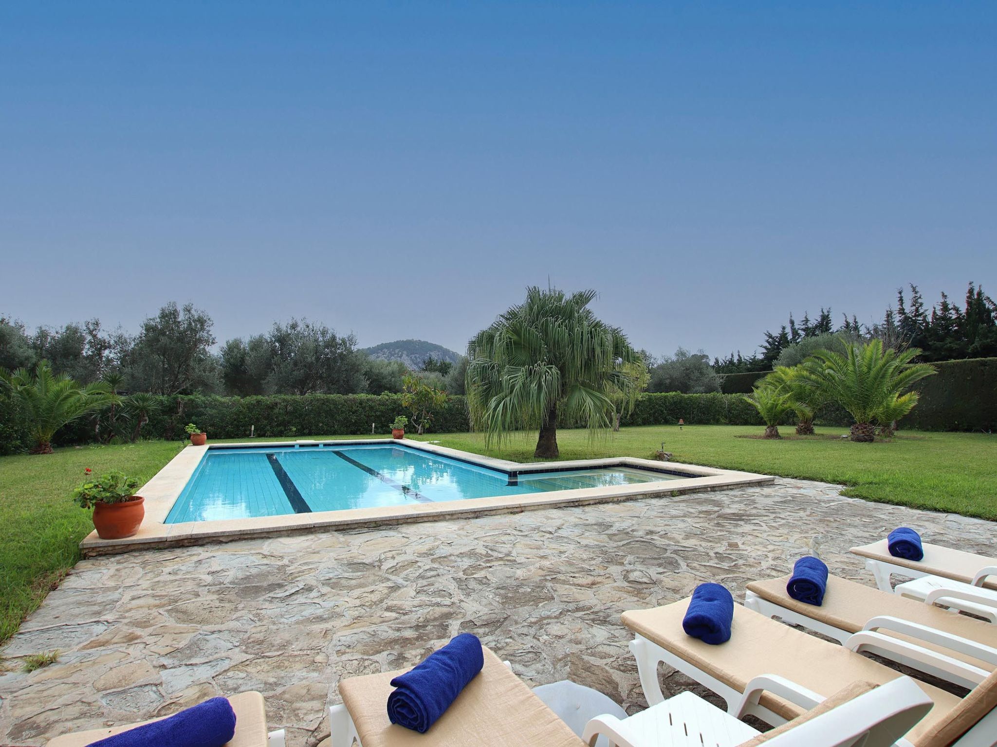 Traditionelle Villen in der Nähe von Pollensa-Binnen