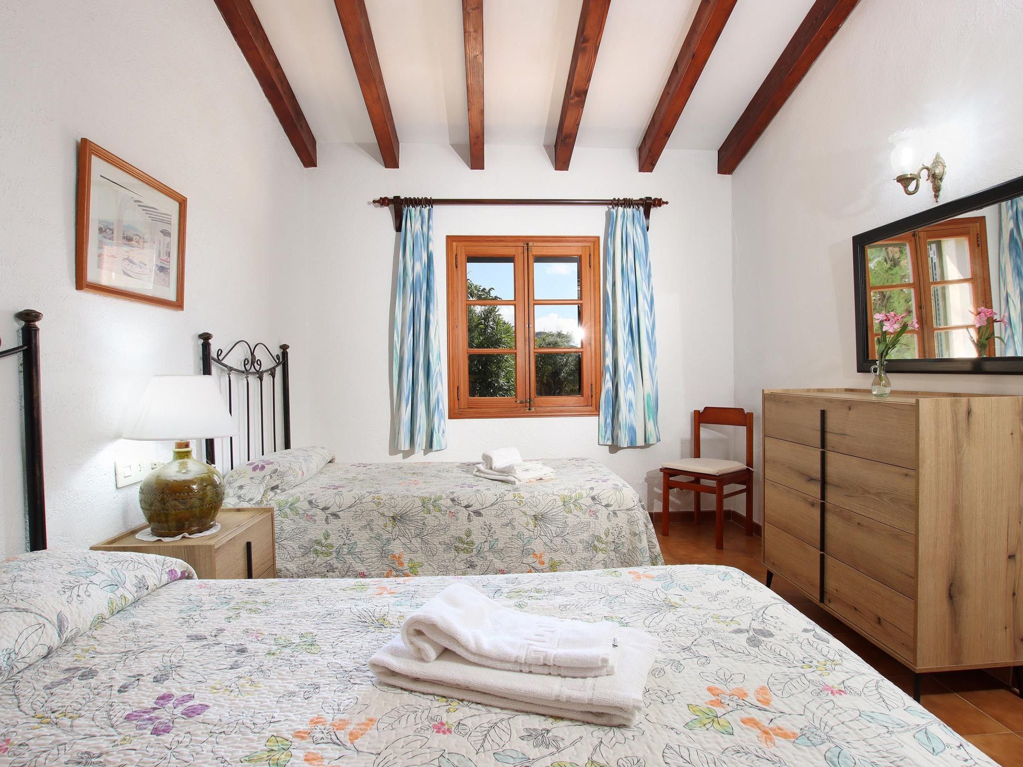 "Joan" mit privatem Pool-Binnen