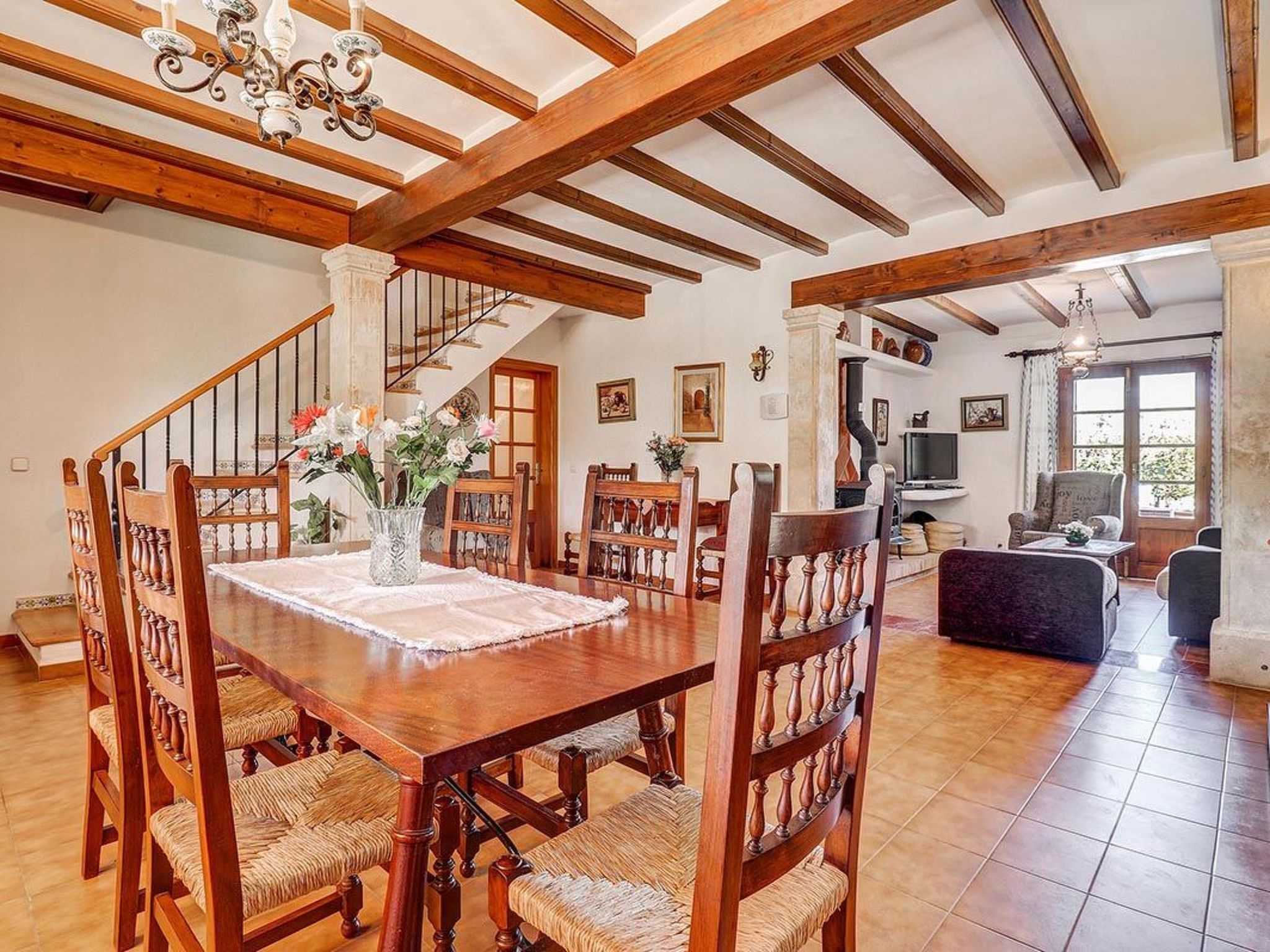 "Joan" mit privatem Pool-Binnen