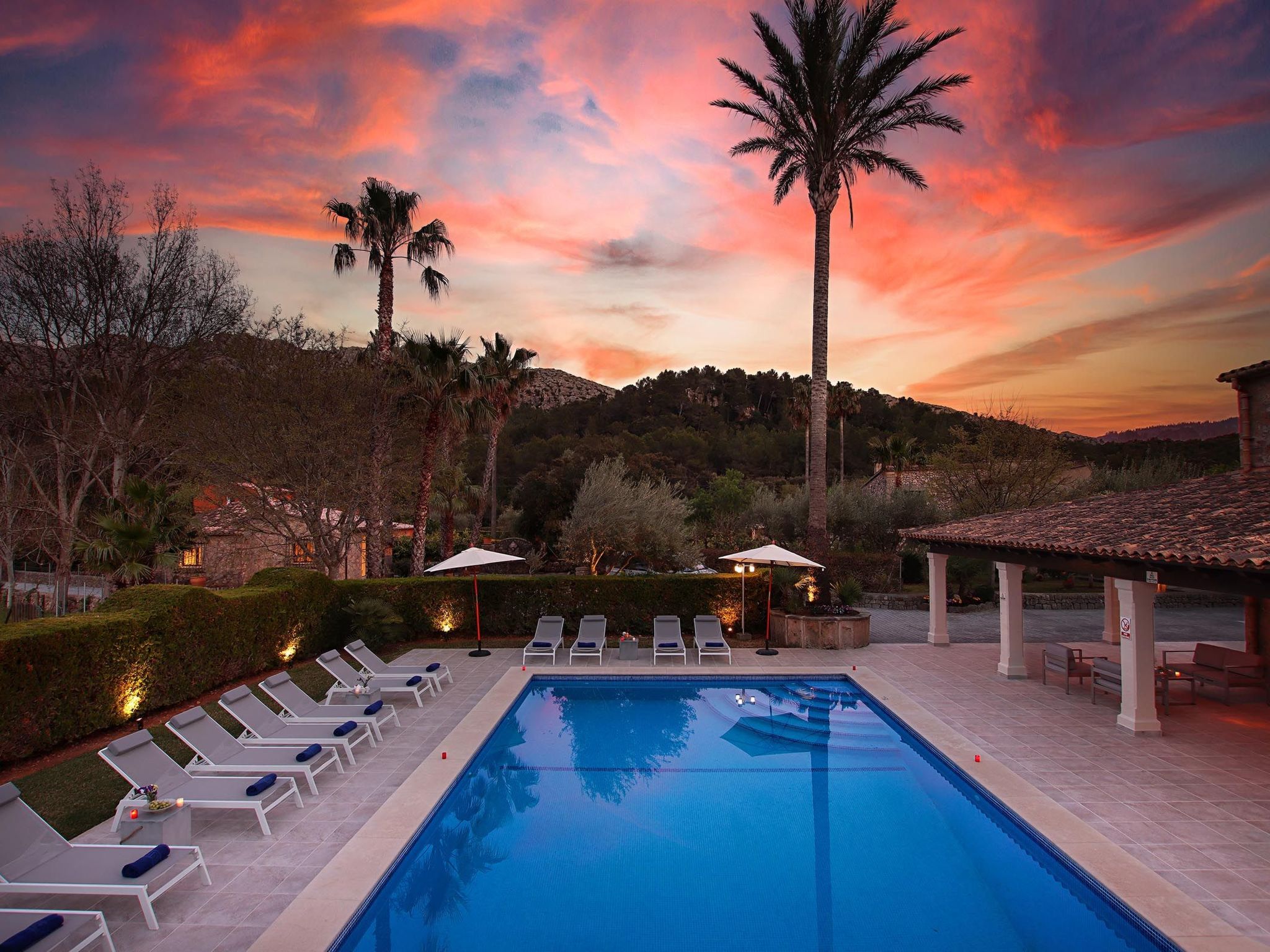 Beeindruckende große Villa in der Nähe von Cala San Vicente-Binnen
