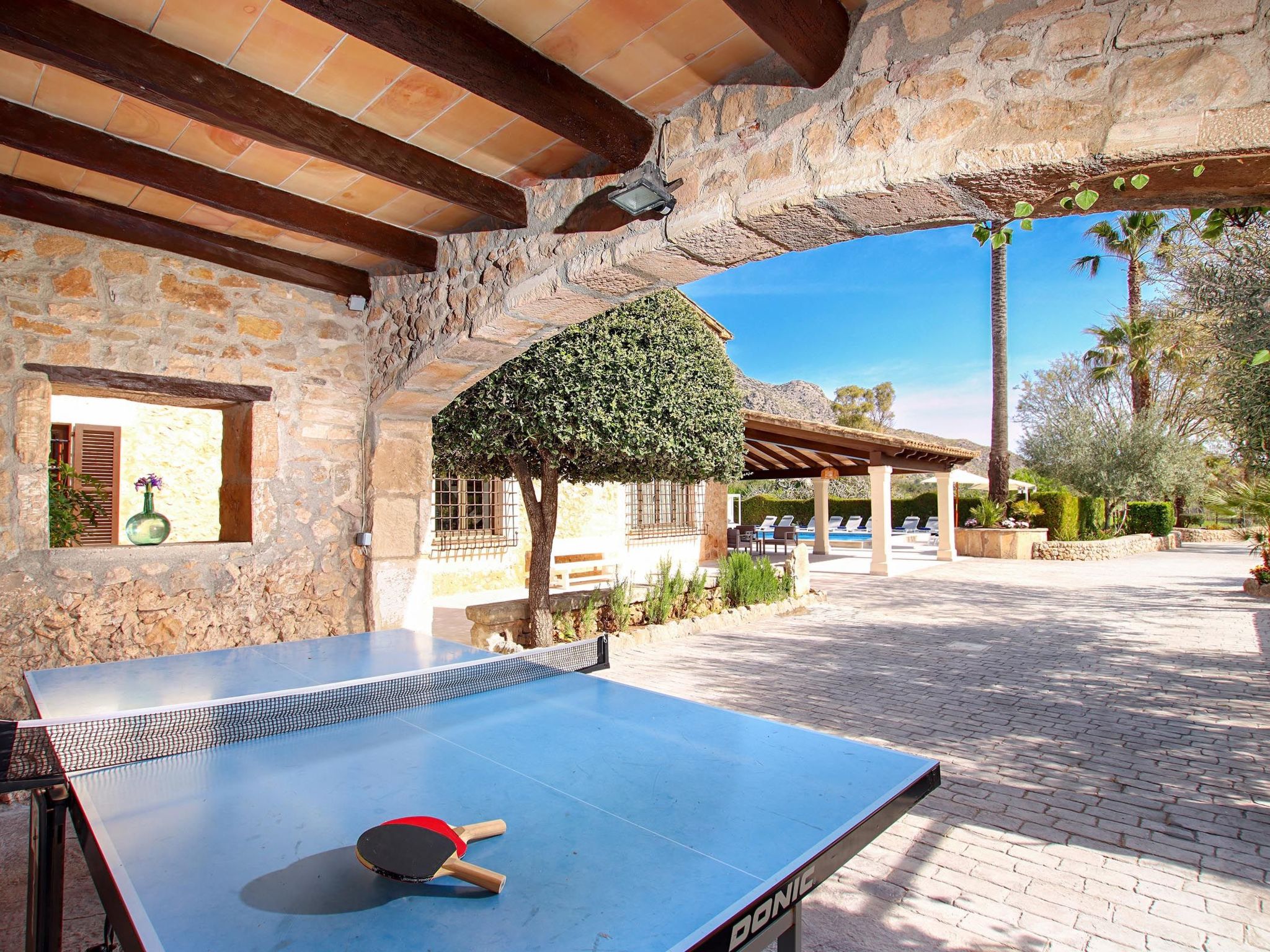 Beeindruckende große Villa in der Nähe von Cala San Vicente-Binnen