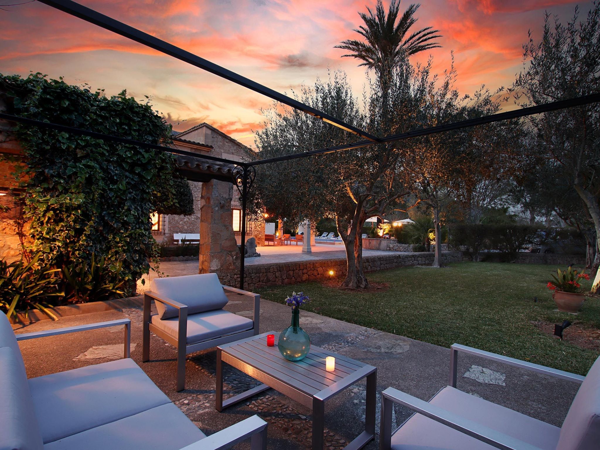 Beeindruckende große Villa in der Nähe von Cala San Vicente-Binnen