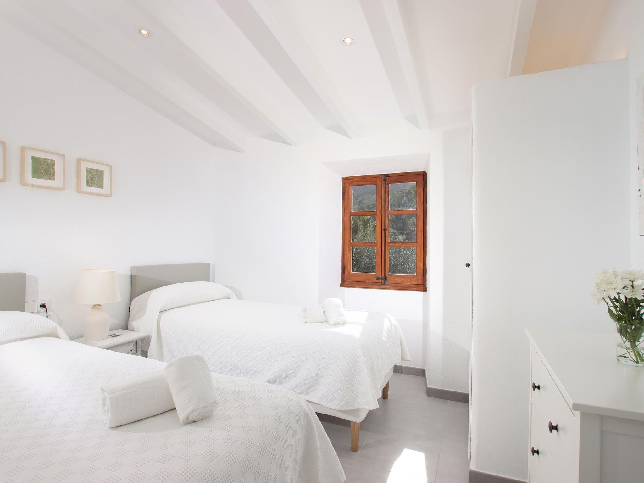 Beeindruckende große Villa in der Nähe von Cala San Vicente-Binnen