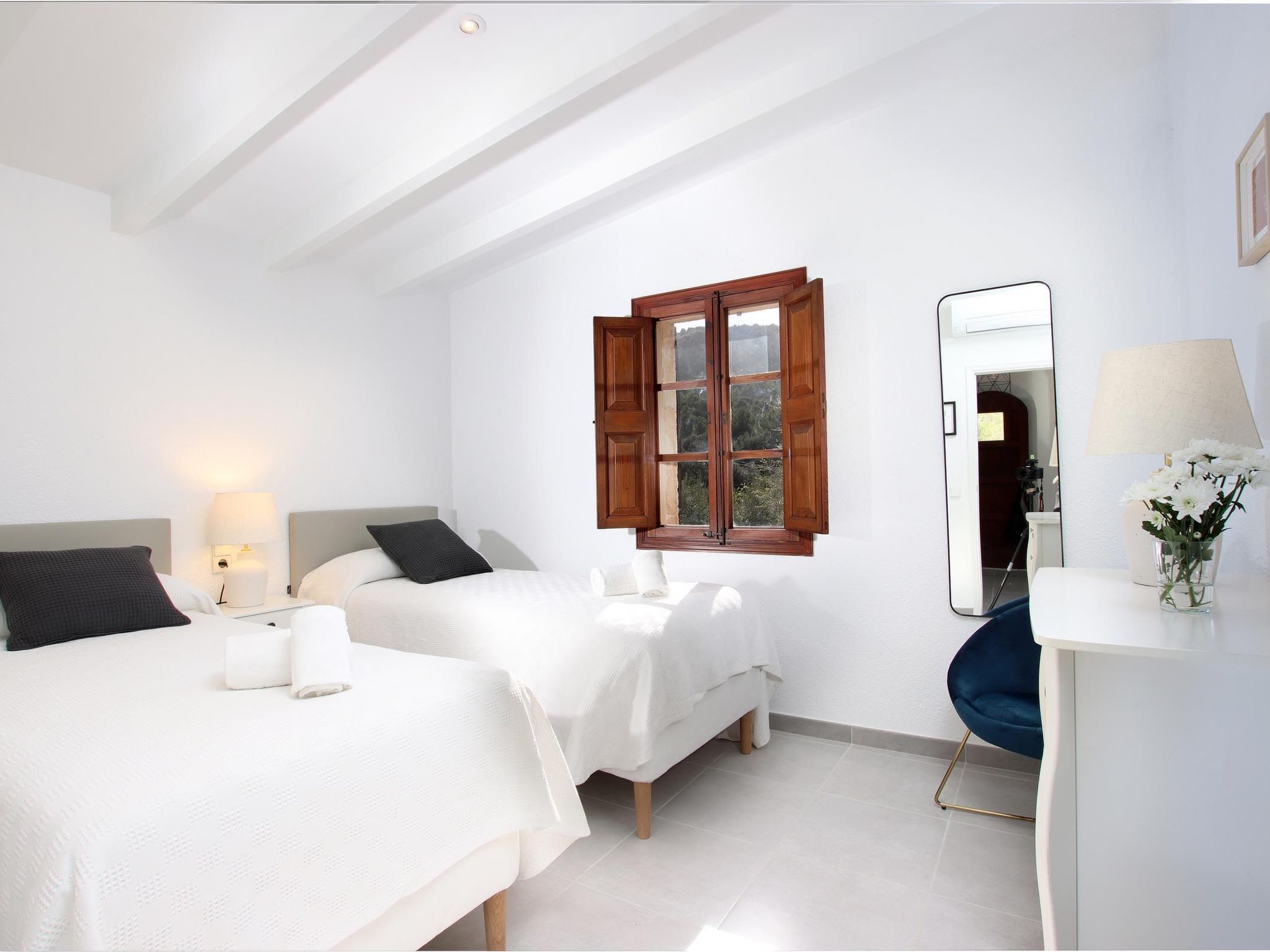 Beeindruckende große Villa in der Nähe von Cala San Vicente-Binnen