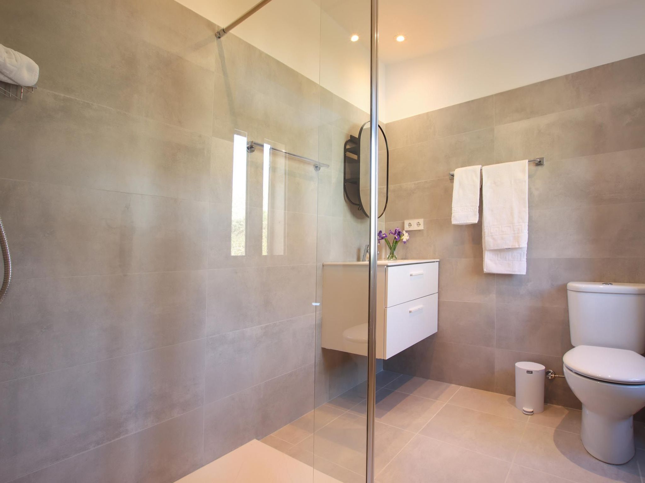 Beeindruckende große Villa in der Nähe von Cala San Vicente-Binnen