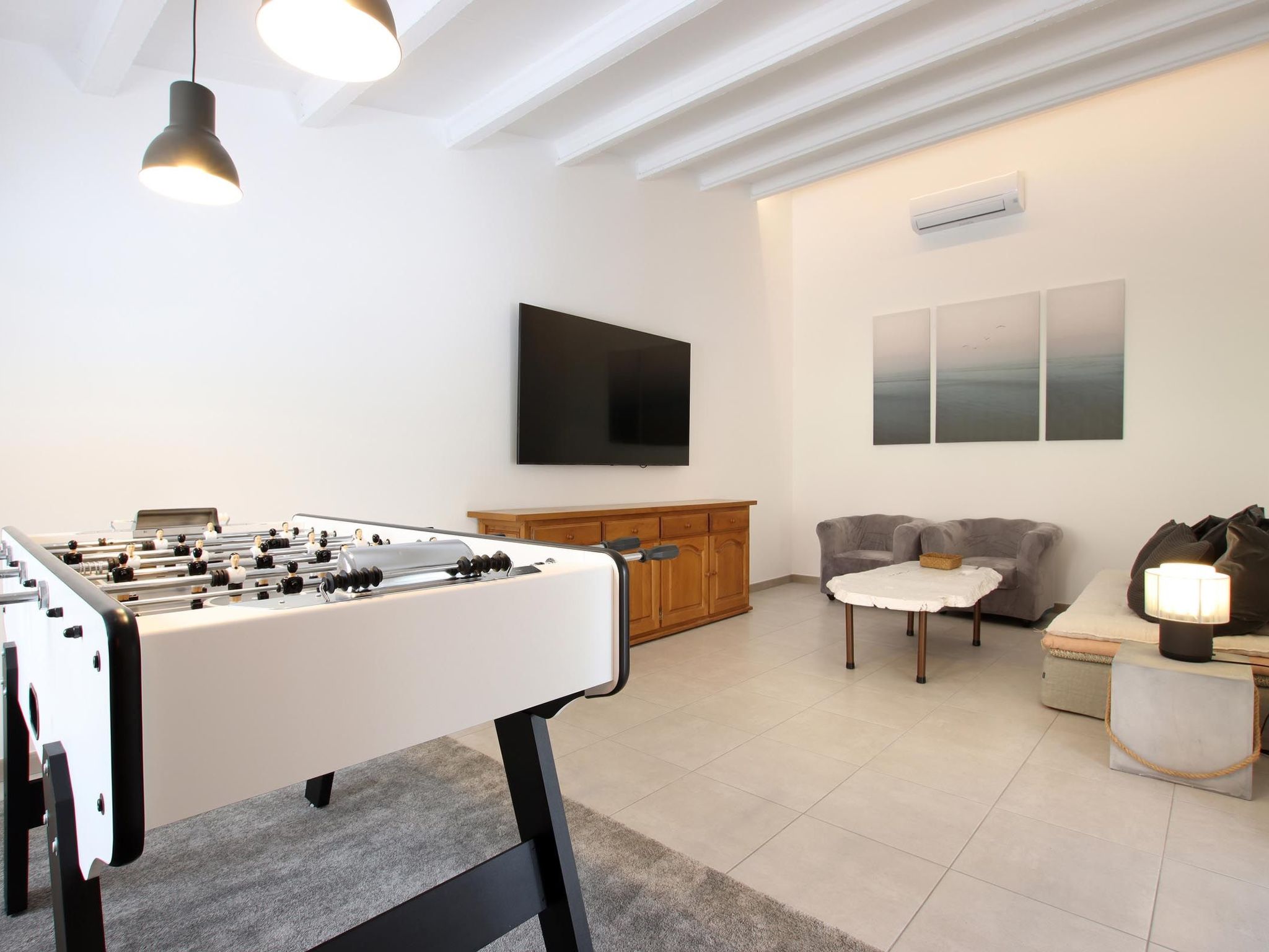 Beeindruckende große Villa in der Nähe von Cala San Vicente-Binnen