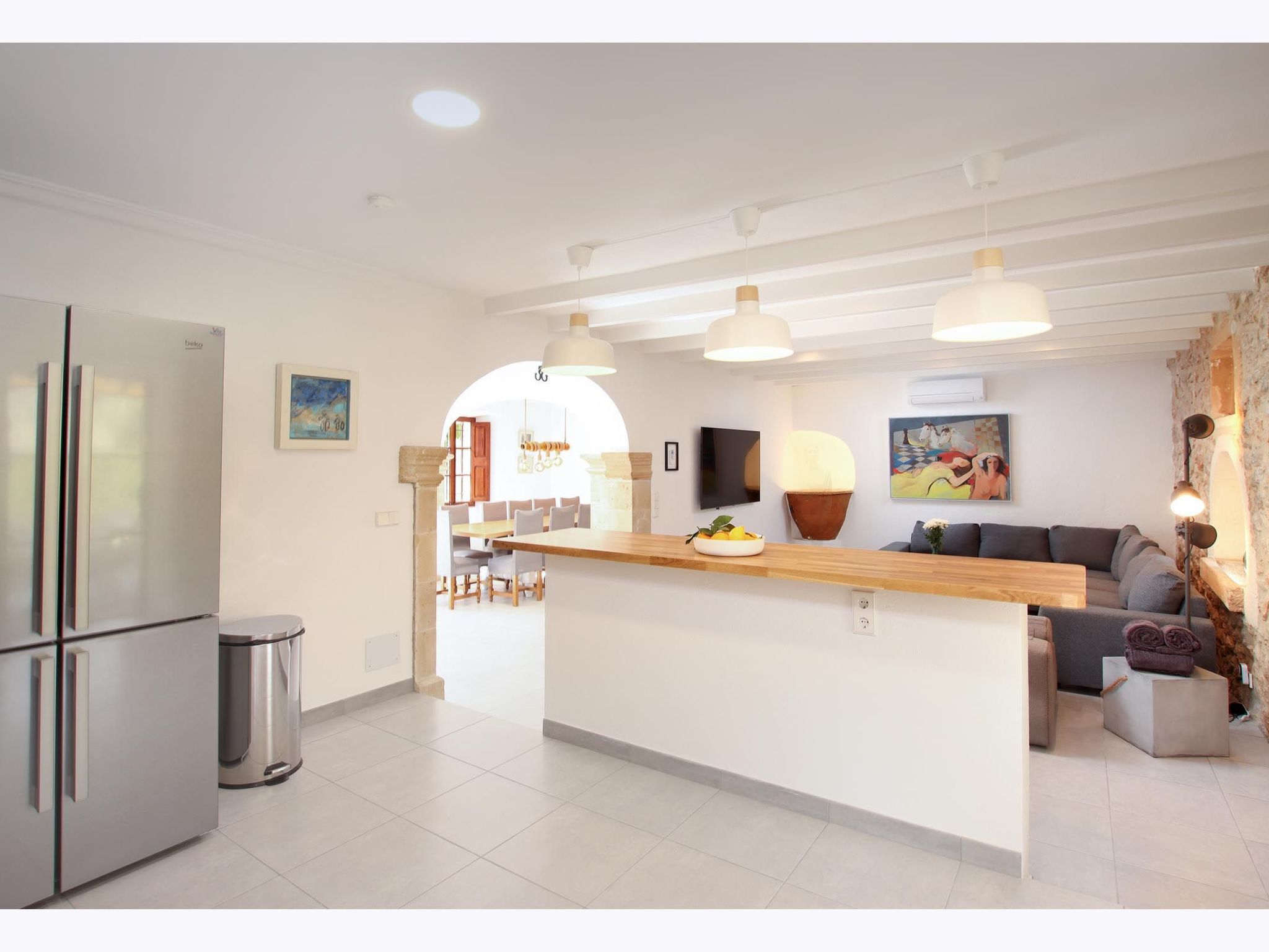 Beeindruckende große Villa in der Nähe von Cala San Vicente-Binnen