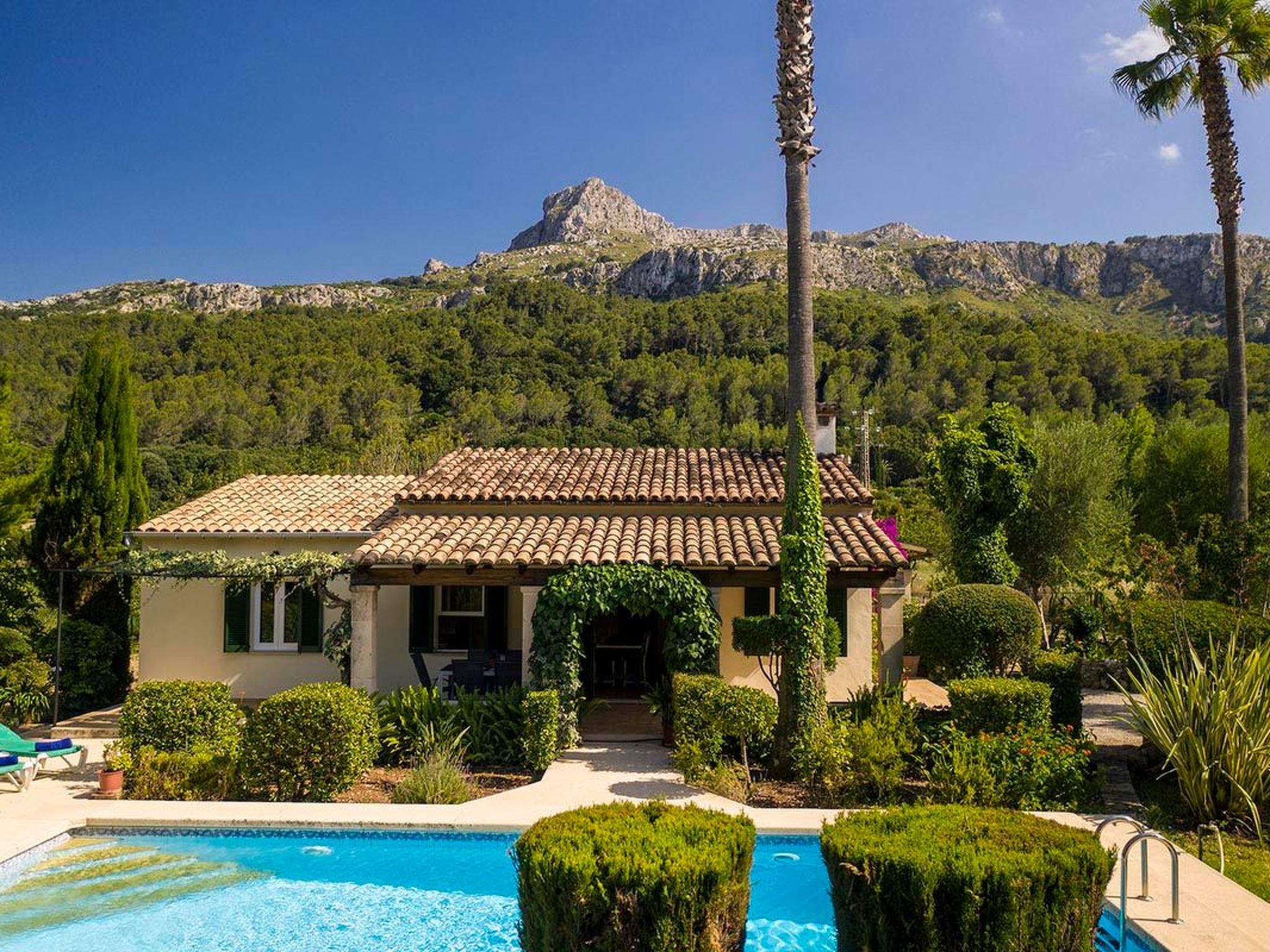 Fantastische Villa in einer ruhigen Gegend in der Nähe von Pollensa-Binnen