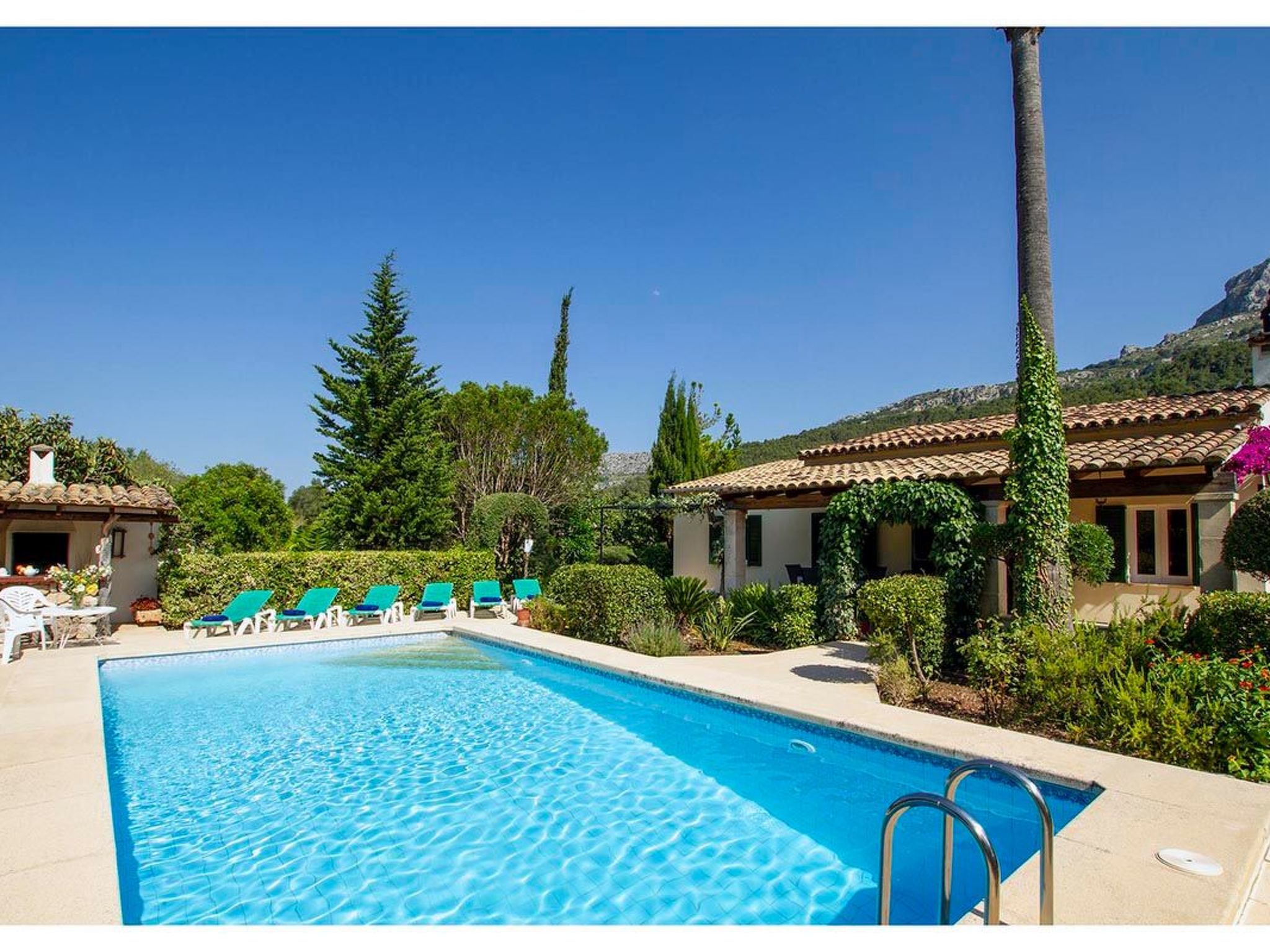 Fantastische Villa in einer ruhigen Gegend in der Nähe von Pollensa-Binnen