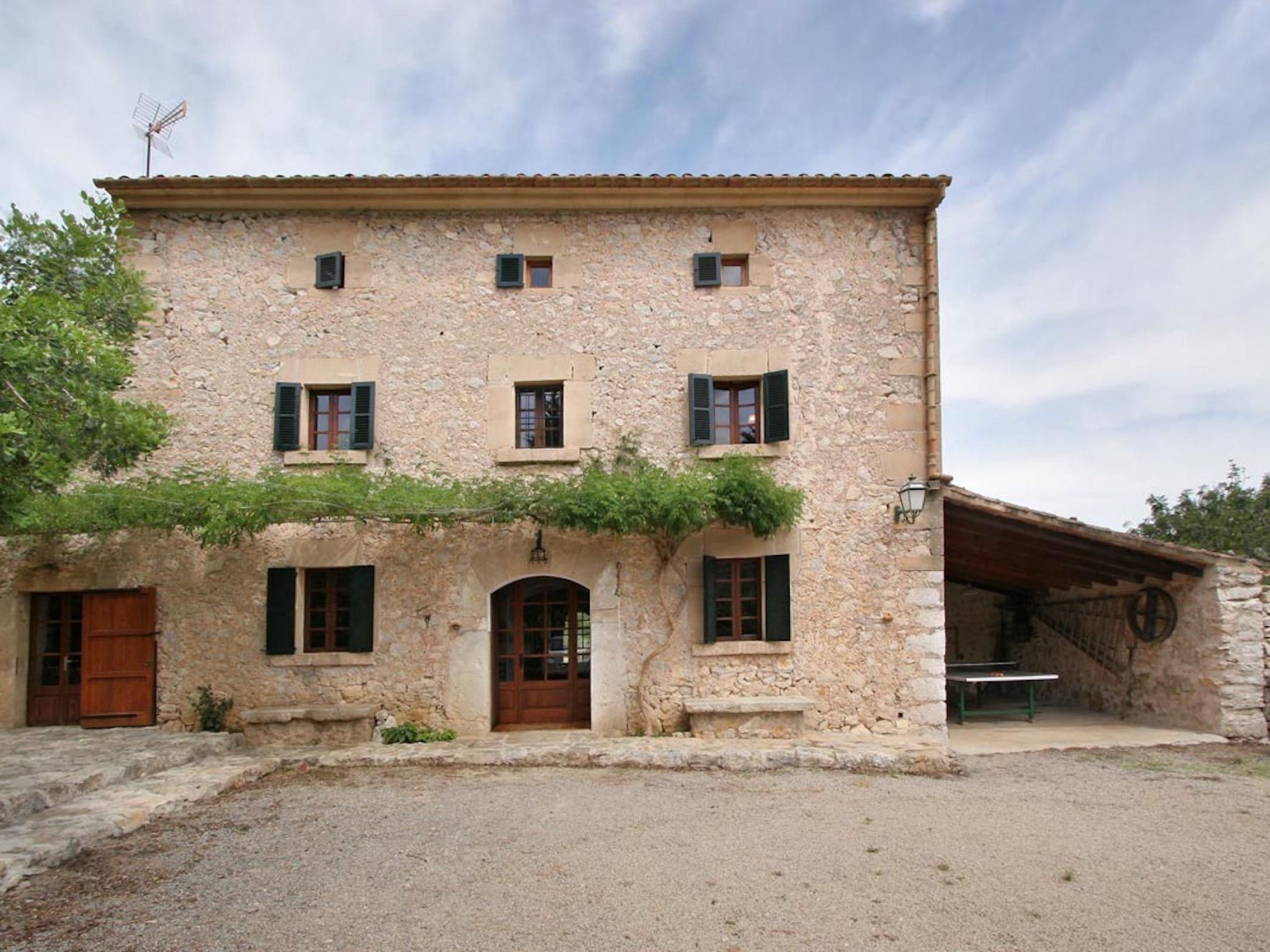 Guillo. 300 Jahre Geschichte an einem zeitlosen Ort-Binnen