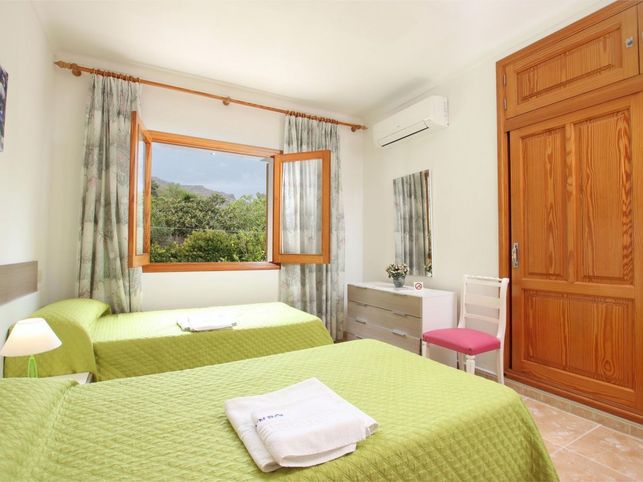 Schöne Villa in Pollensa mit beheiztem Pool-Binnen