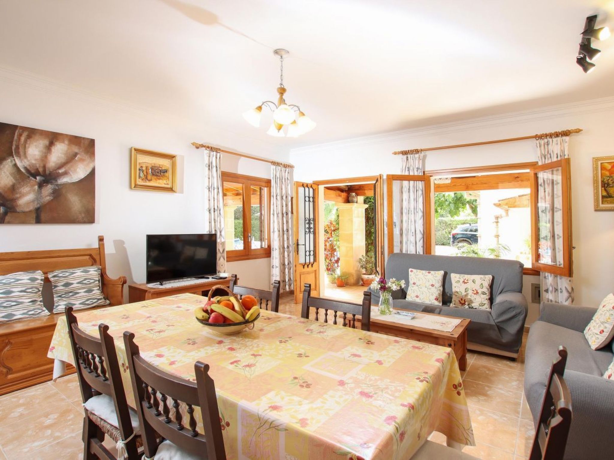 Schöne Villa in Pollensa mit beheiztem Pool-Binnen