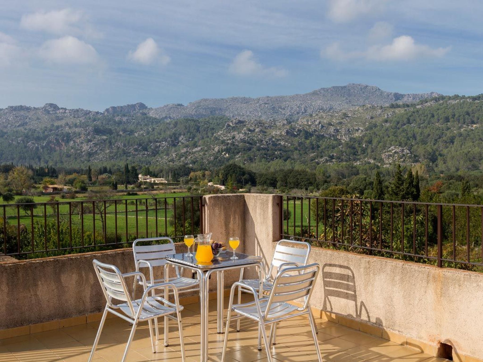 Tolle Finca in wunderschöner Landschaft-Binnen
