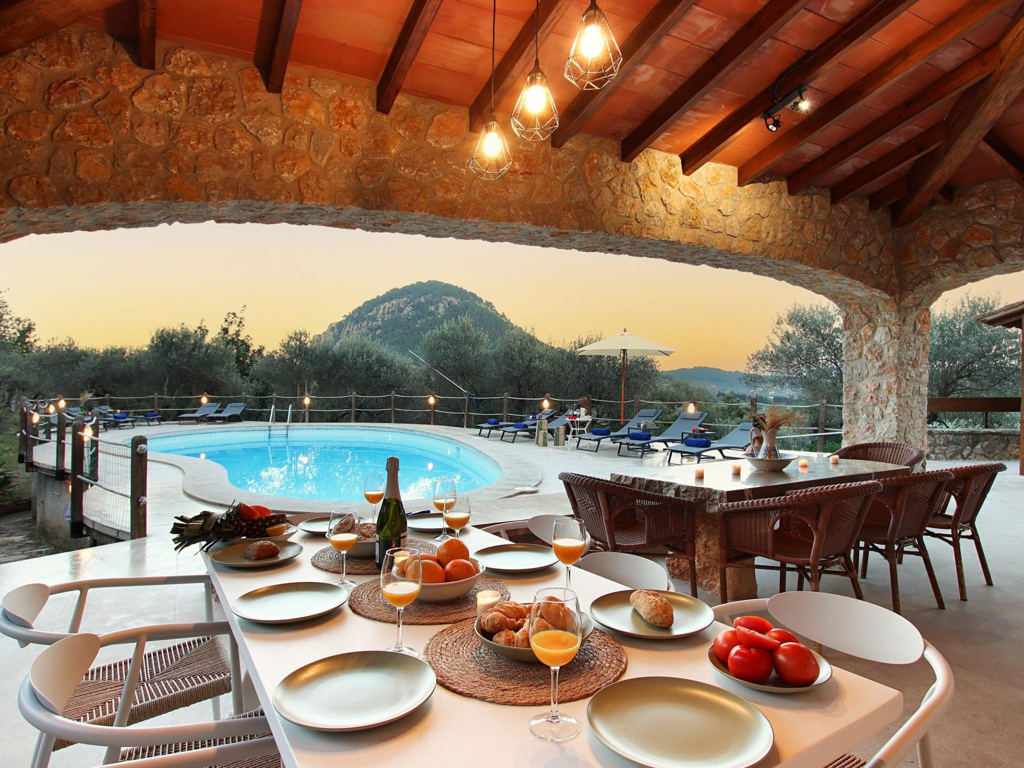 Villa Alordes, ein rustikales Haus mit fantastischer Aussicht-Binnen