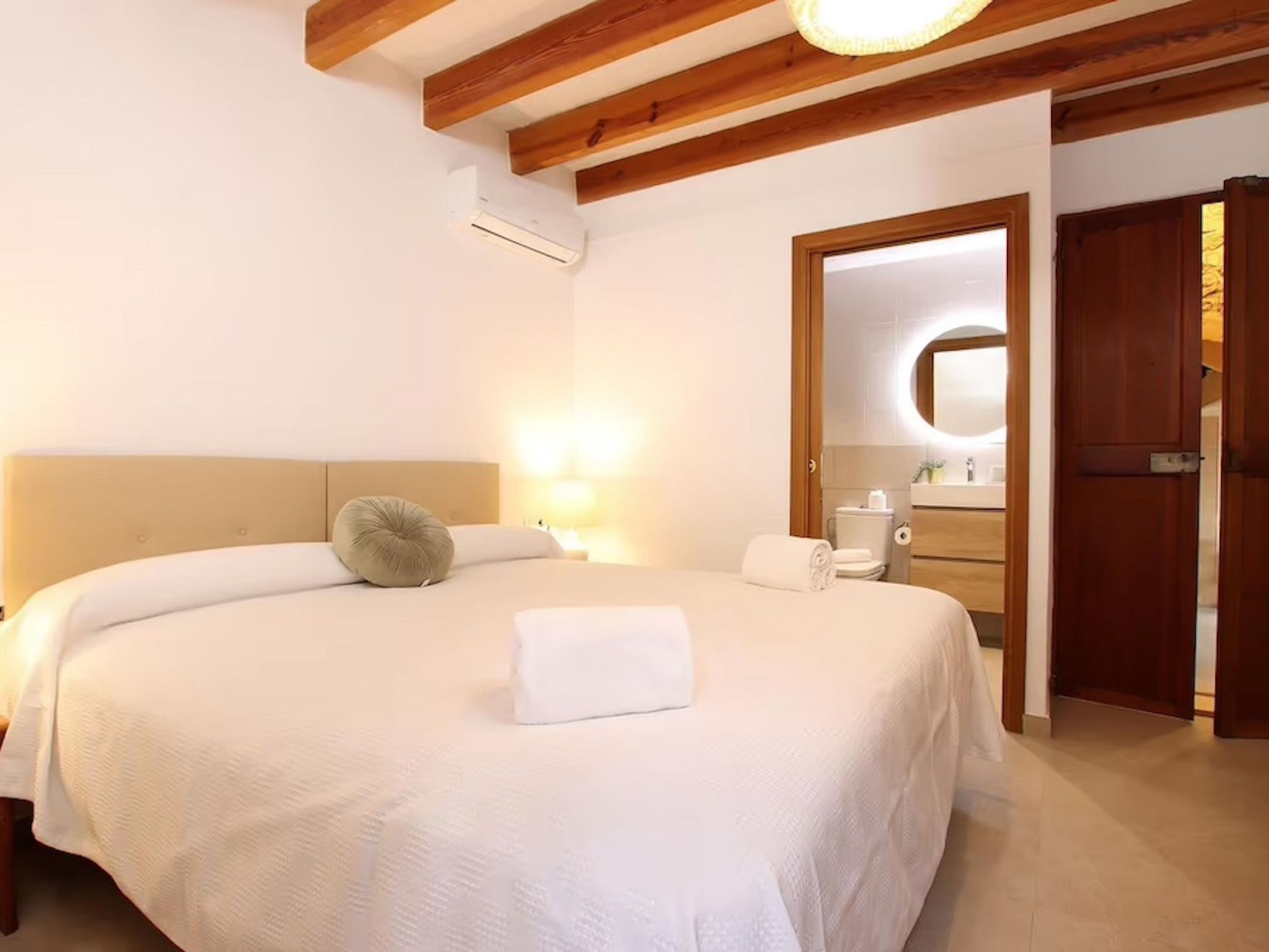 Villa Alordes, ein rustikales Haus mit fantastischer Aussicht-Binnen