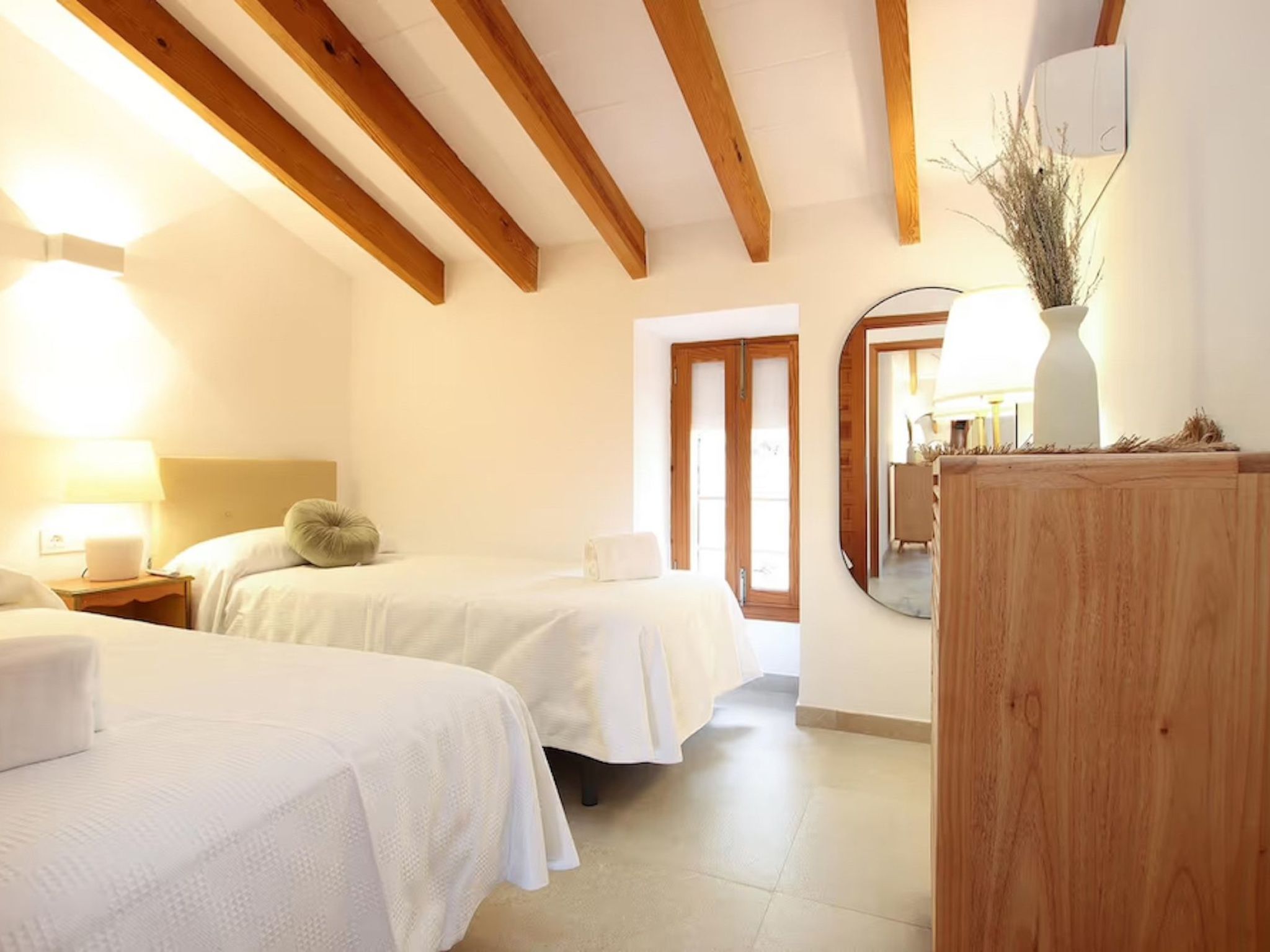 Villa Alordes, ein rustikales Haus mit fantastischer Aussicht-Binnen