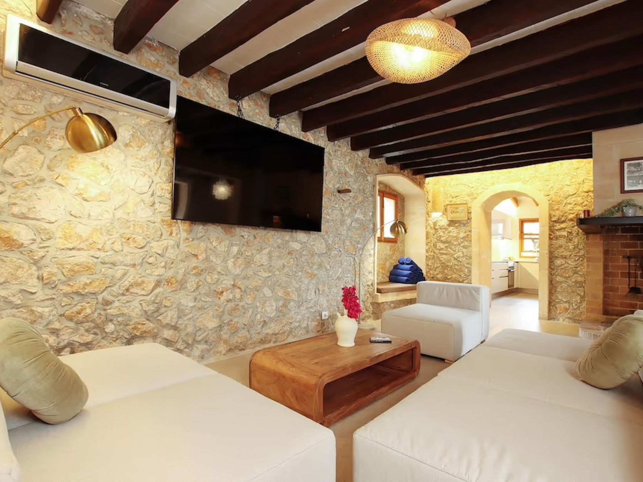 Villa Alordes, ein rustikales Haus mit fantastischer Aussicht-Binnen