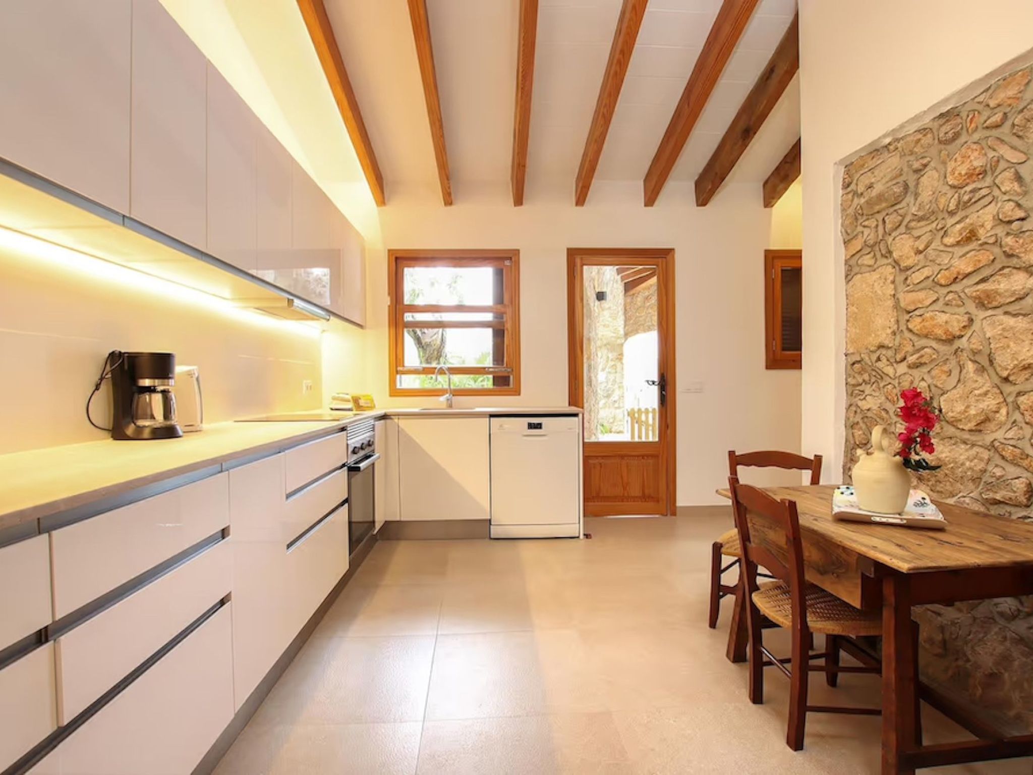 Villa Alordes, ein rustikales Haus mit fantastischer Aussicht-Binnen