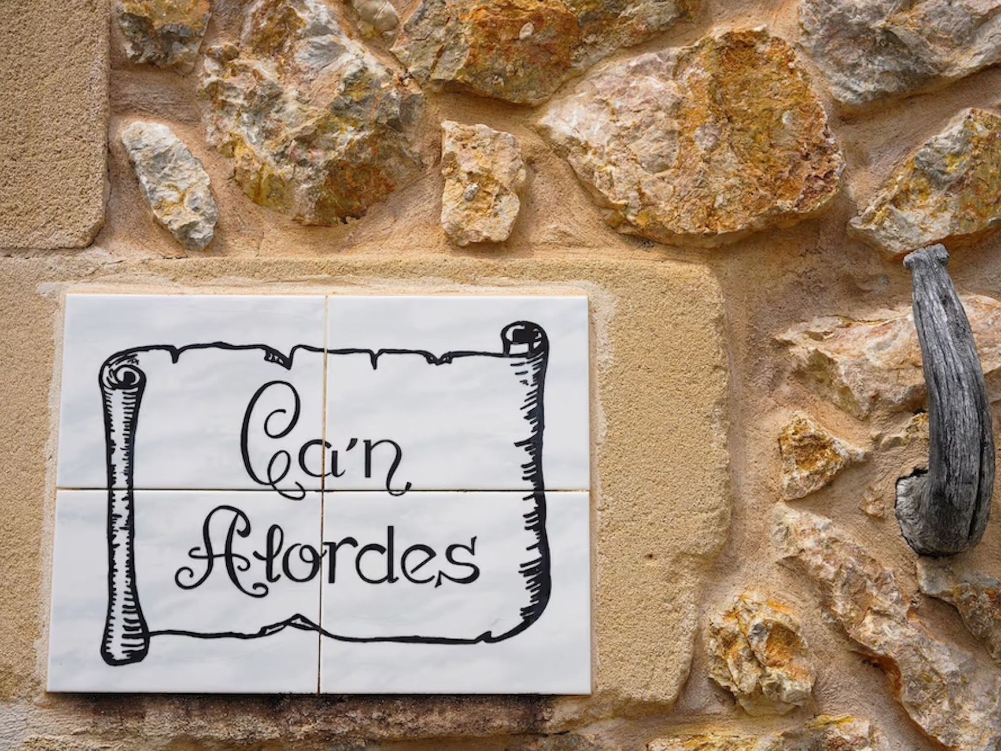 Villa Alordes, ein rustikales Haus mit fantastischer Aussicht-Binnen