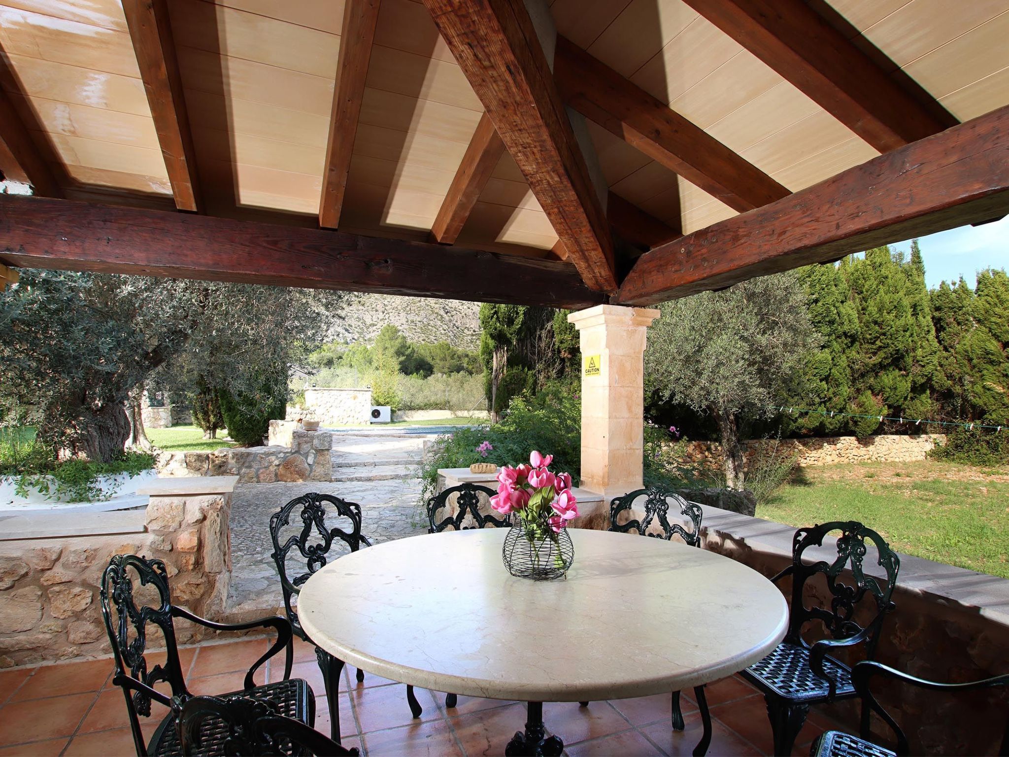 Charmante Villa in der Nähe von Cala San Vicente-Drinnen