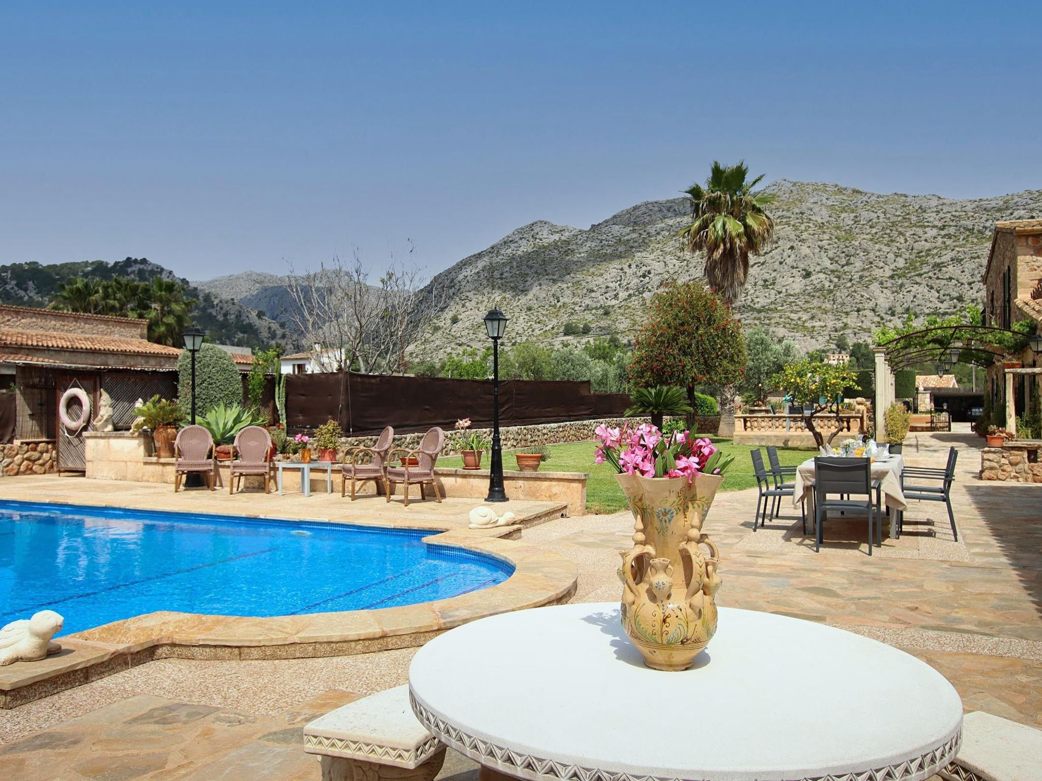 Schöne Villa ganz in der Nähe von Pollença-Drinnen