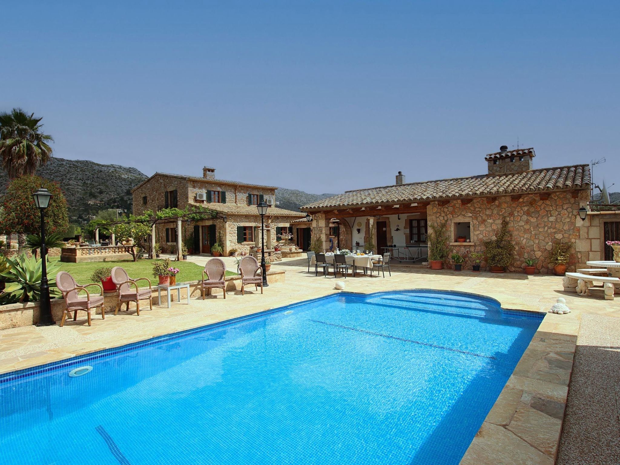 Schöne Villa ganz in der Nähe von Pollença-Drinnen