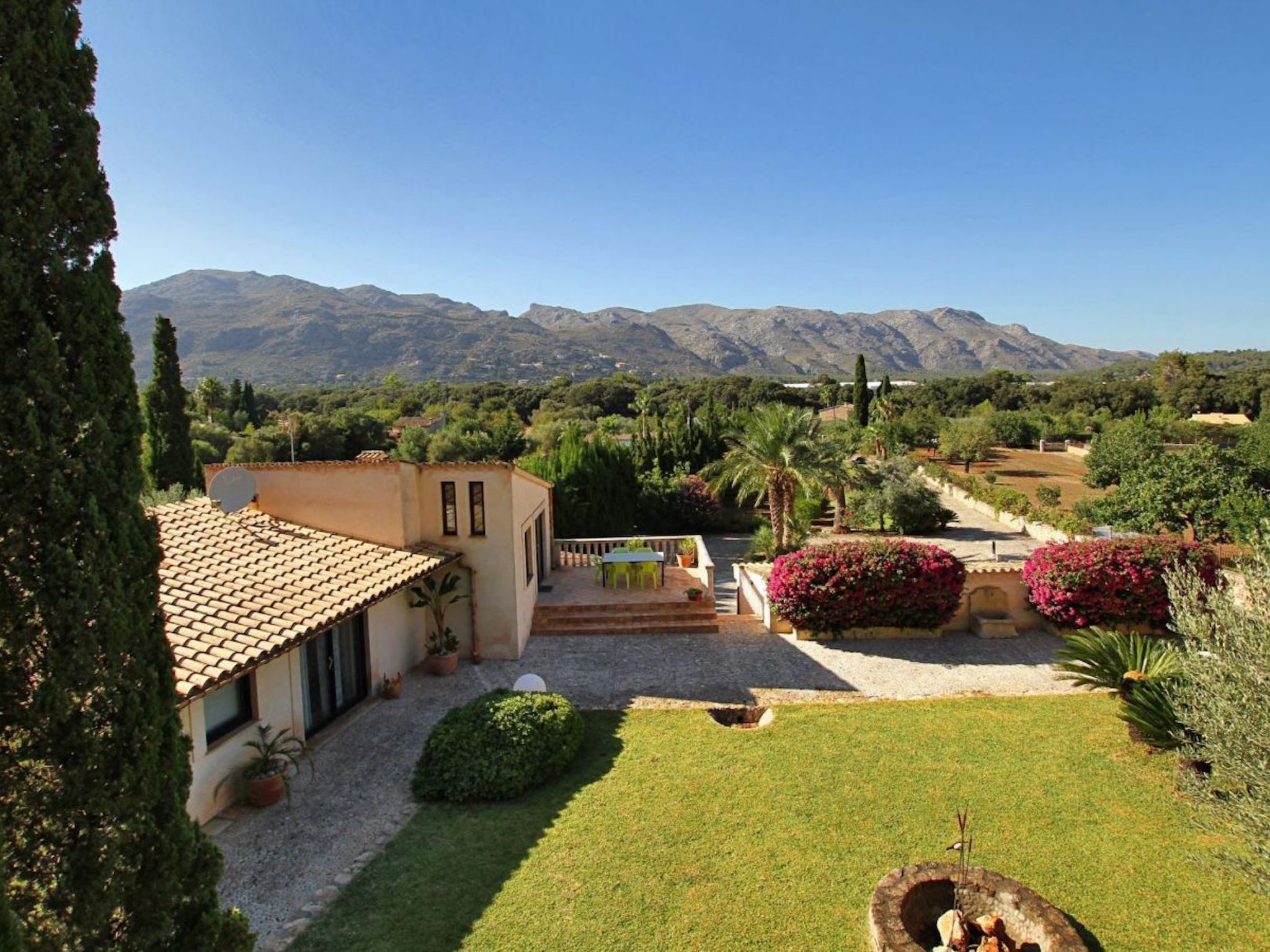 Villa Llop. Wunderschöne moderne Villa mit Sauna-Binnen