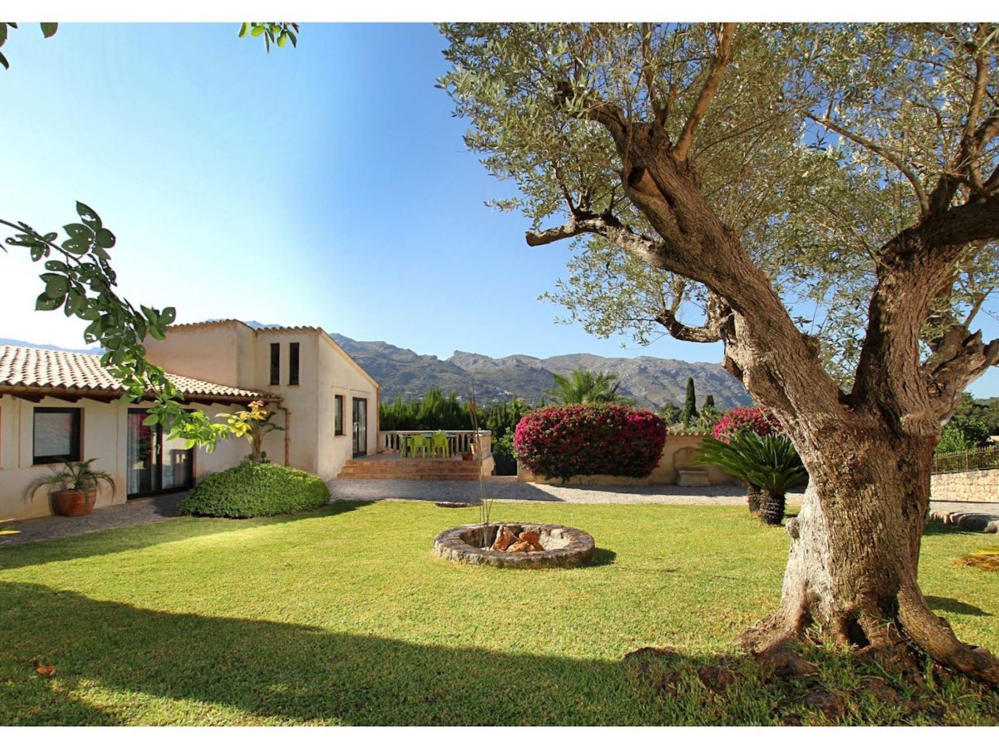 Villa Llop. Wunderschöne moderne Villa mit Sauna-Binnen