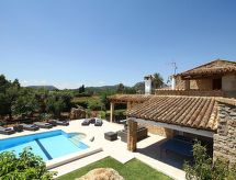 Prachtig gerestaureerde finca met privézwembad en biljart in Pollença - thumbnail 1