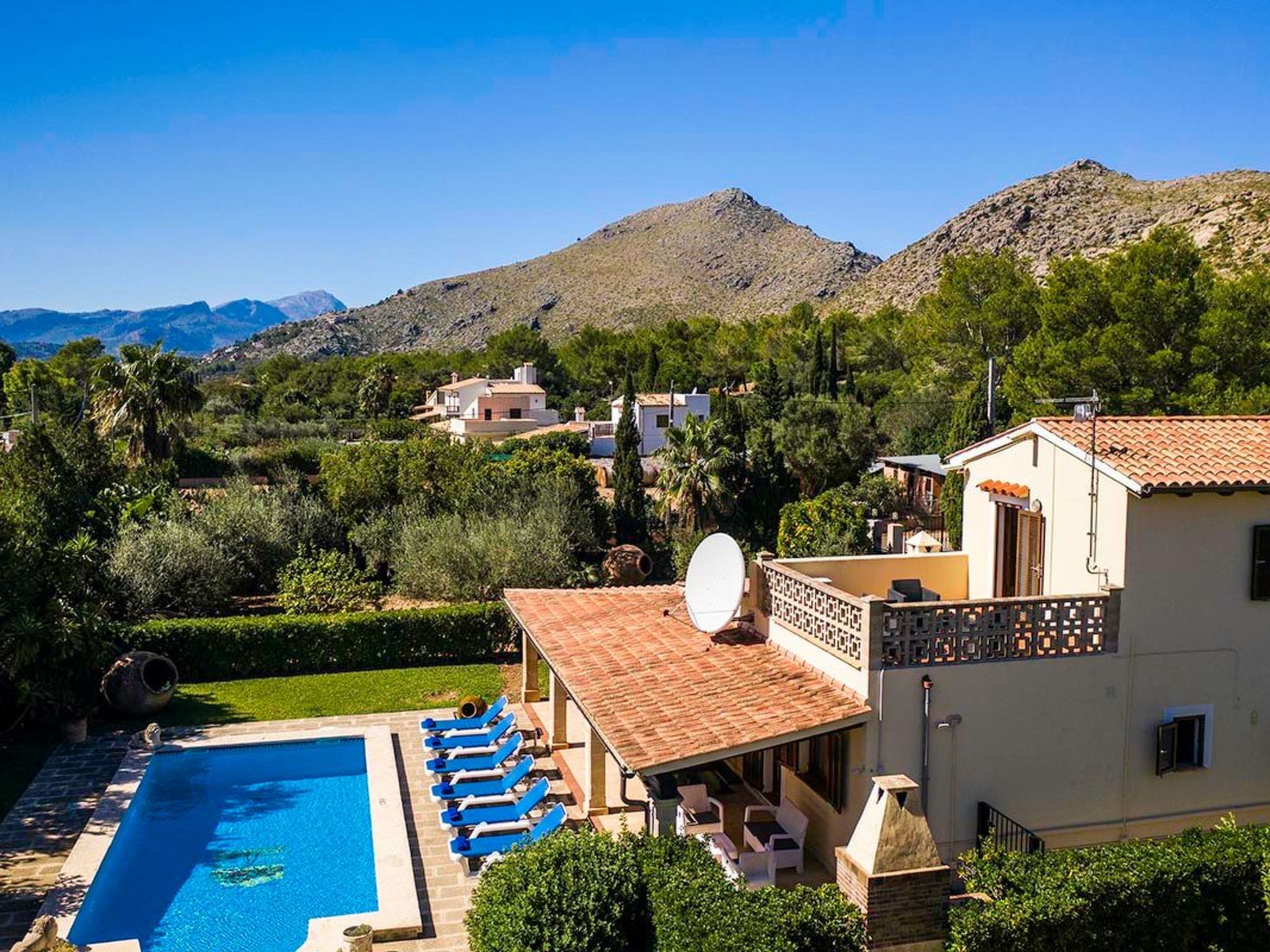 Tolle Ferienvilla Barraca mit privatem Pool-Dedans