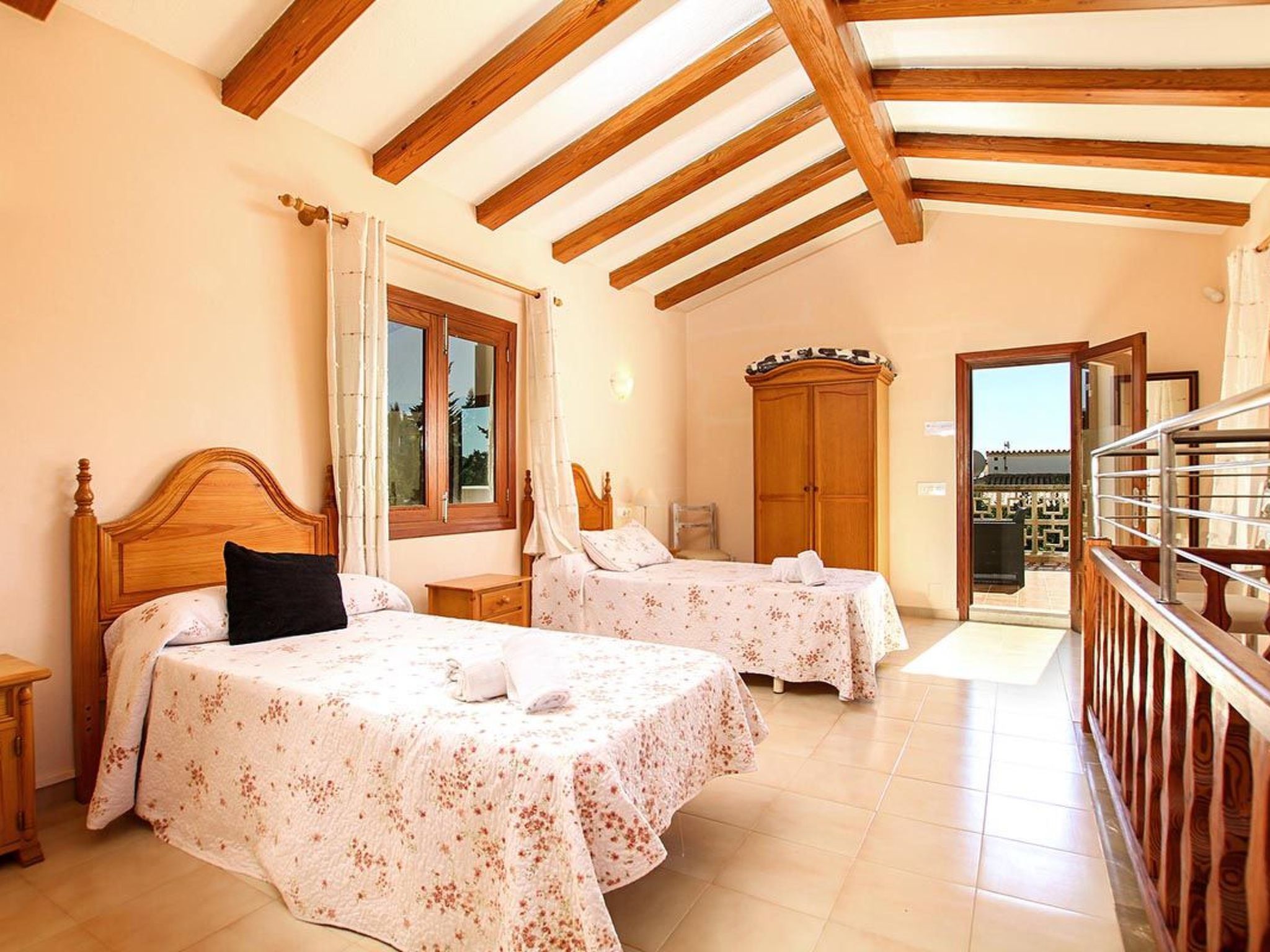 Tolle Ferienvilla Barraca mit privatem Pool-Dedans