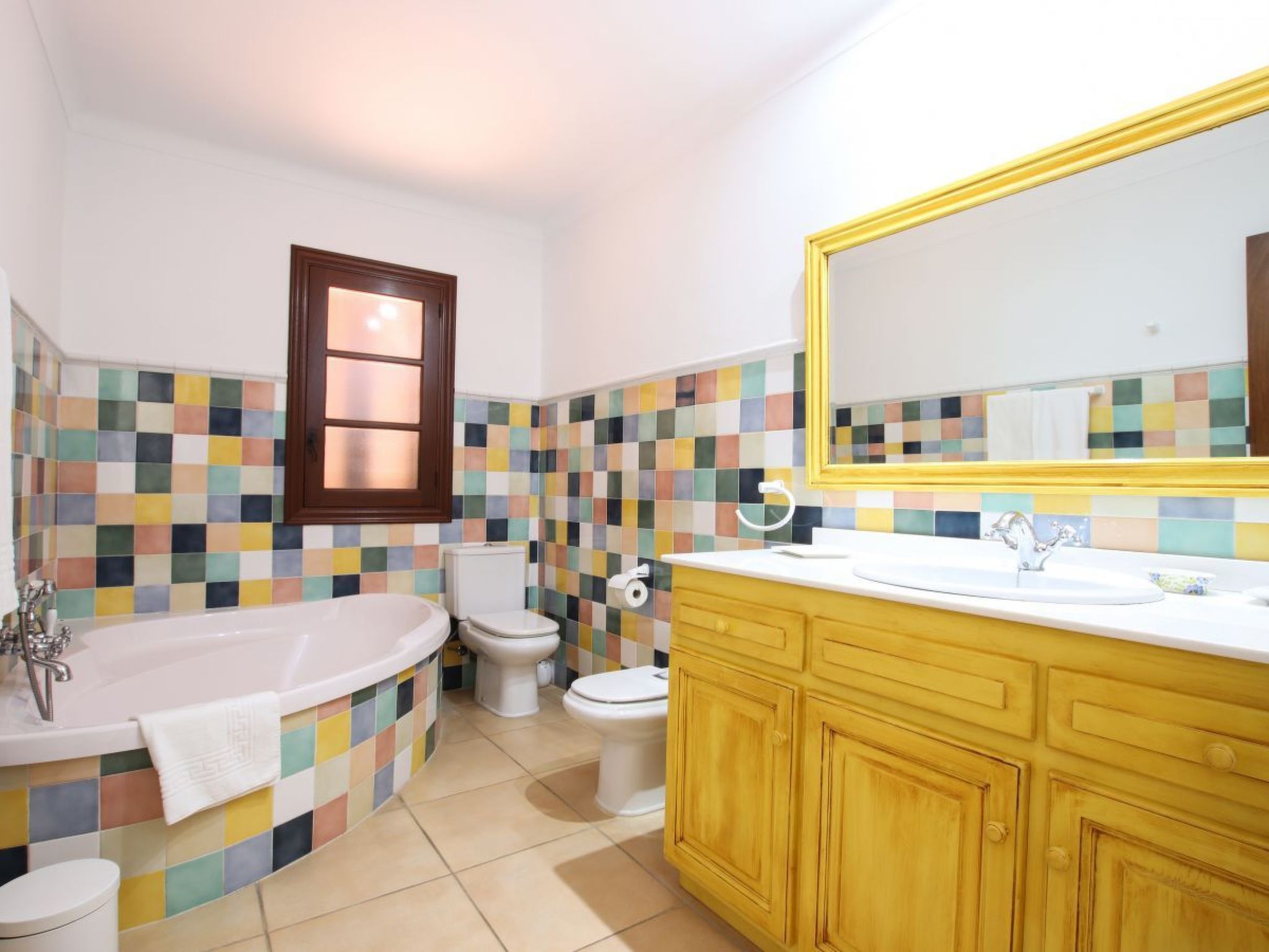 Prächtiges Landhaus mit spektakulärer Aussicht-Binnen