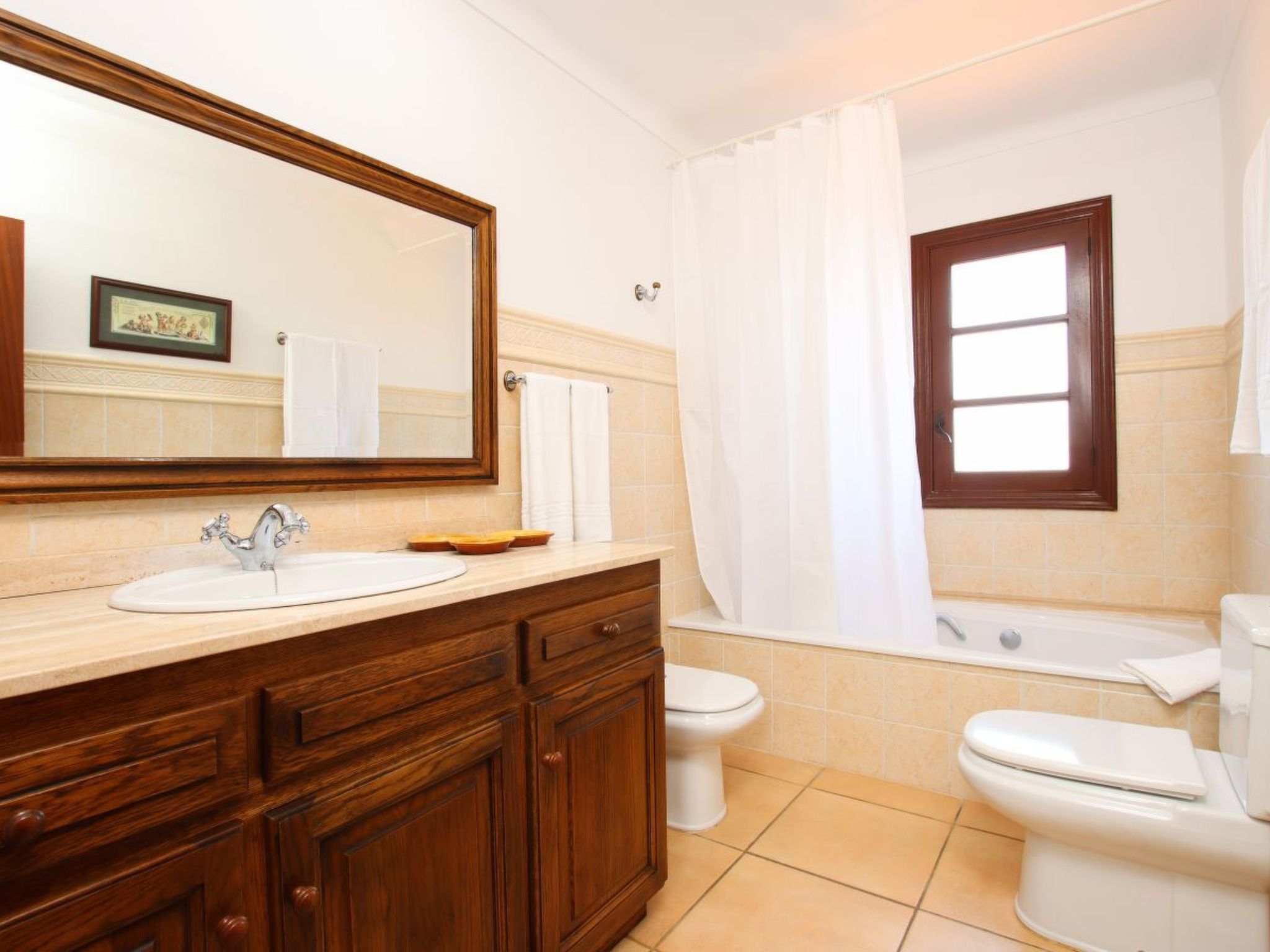 Photo of Prächtiges Landhaus mit spektakulärer Aussicht