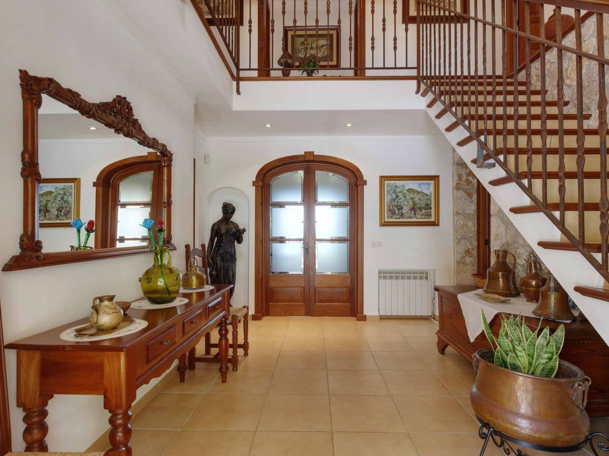 Prächtiges Landhaus mit spektakulärer Aussicht-Binnen