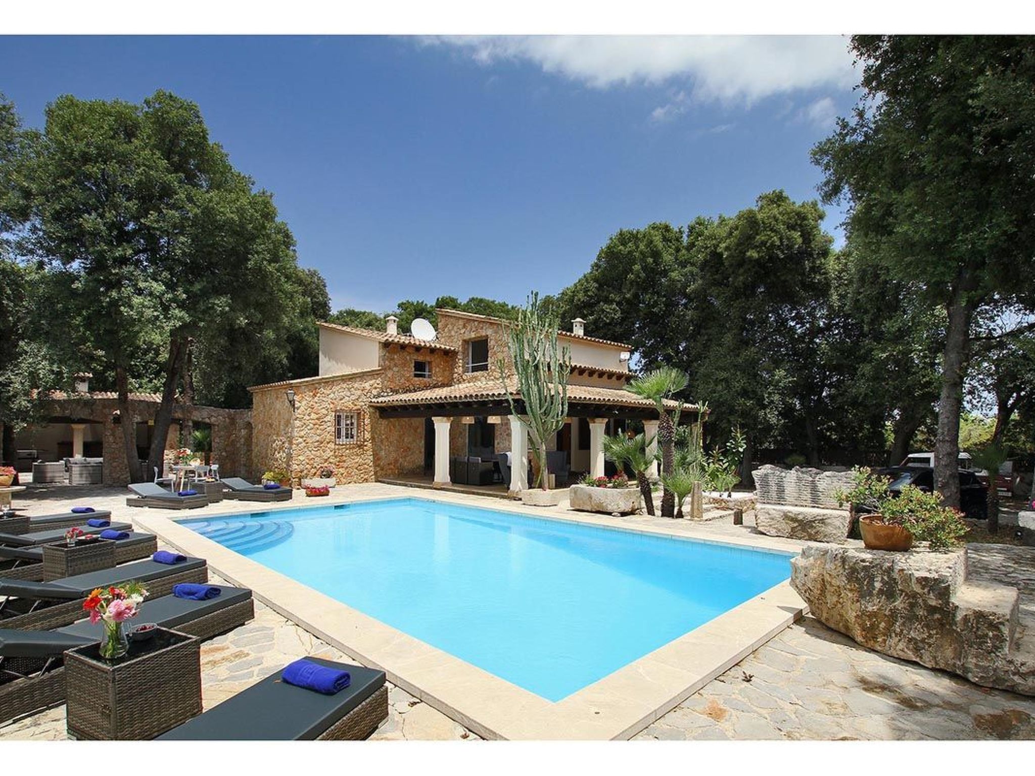 Spektakuläre neu renovierte Villa in Pollensa-Dedans