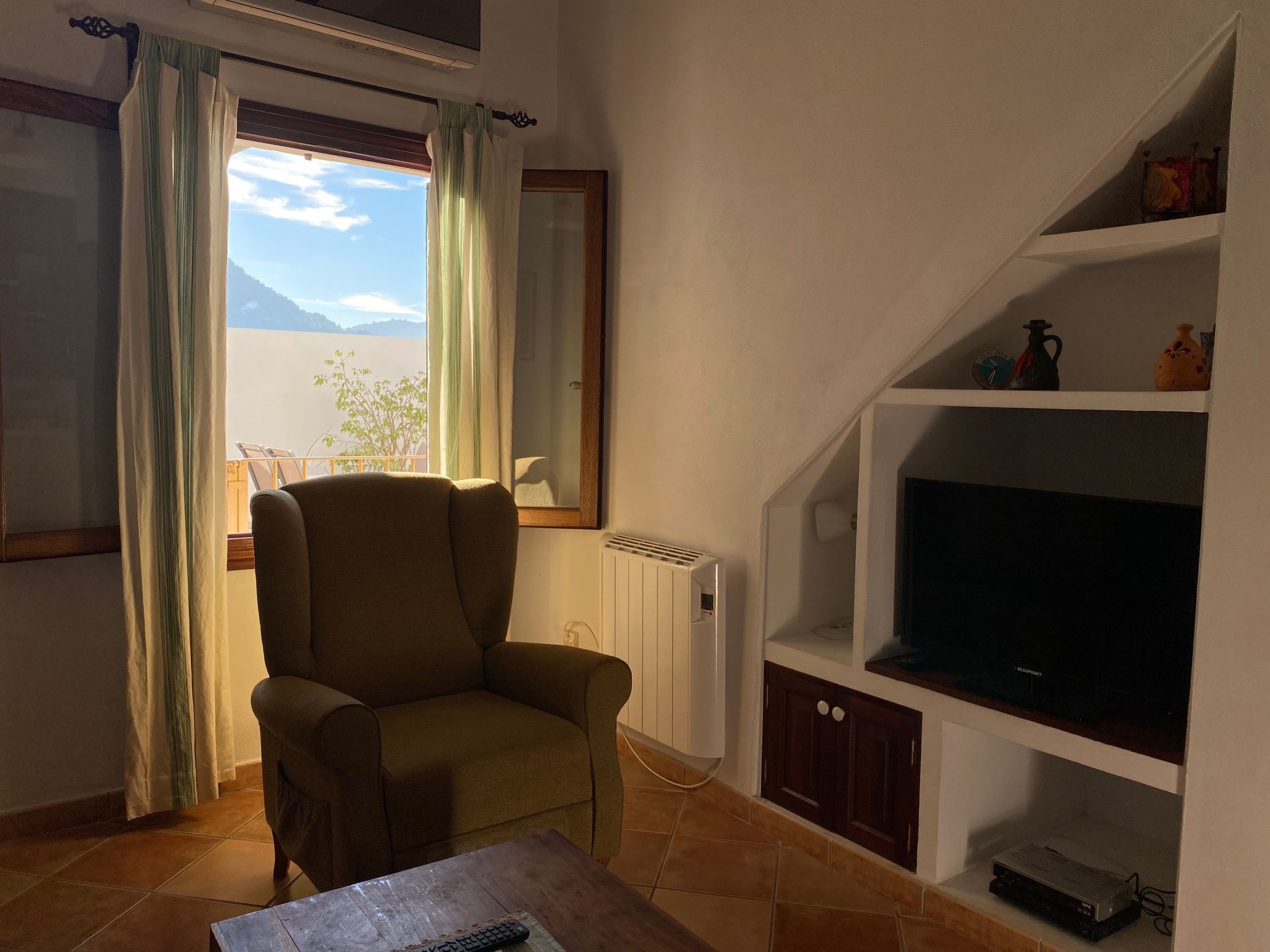 "Casa Nuria" mit Terrasse-Binnen