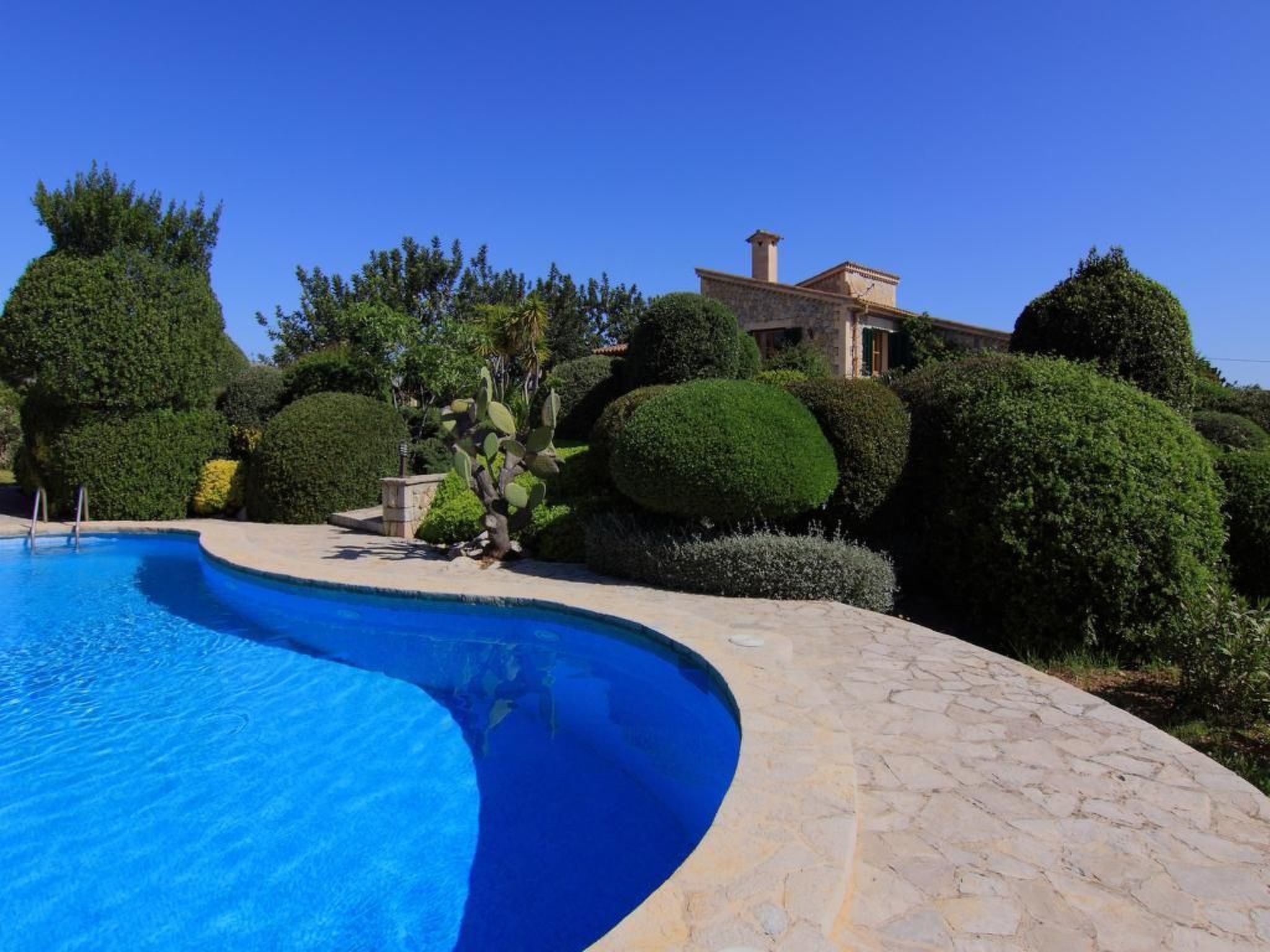 In Pollença mit Großem Pool-Outside