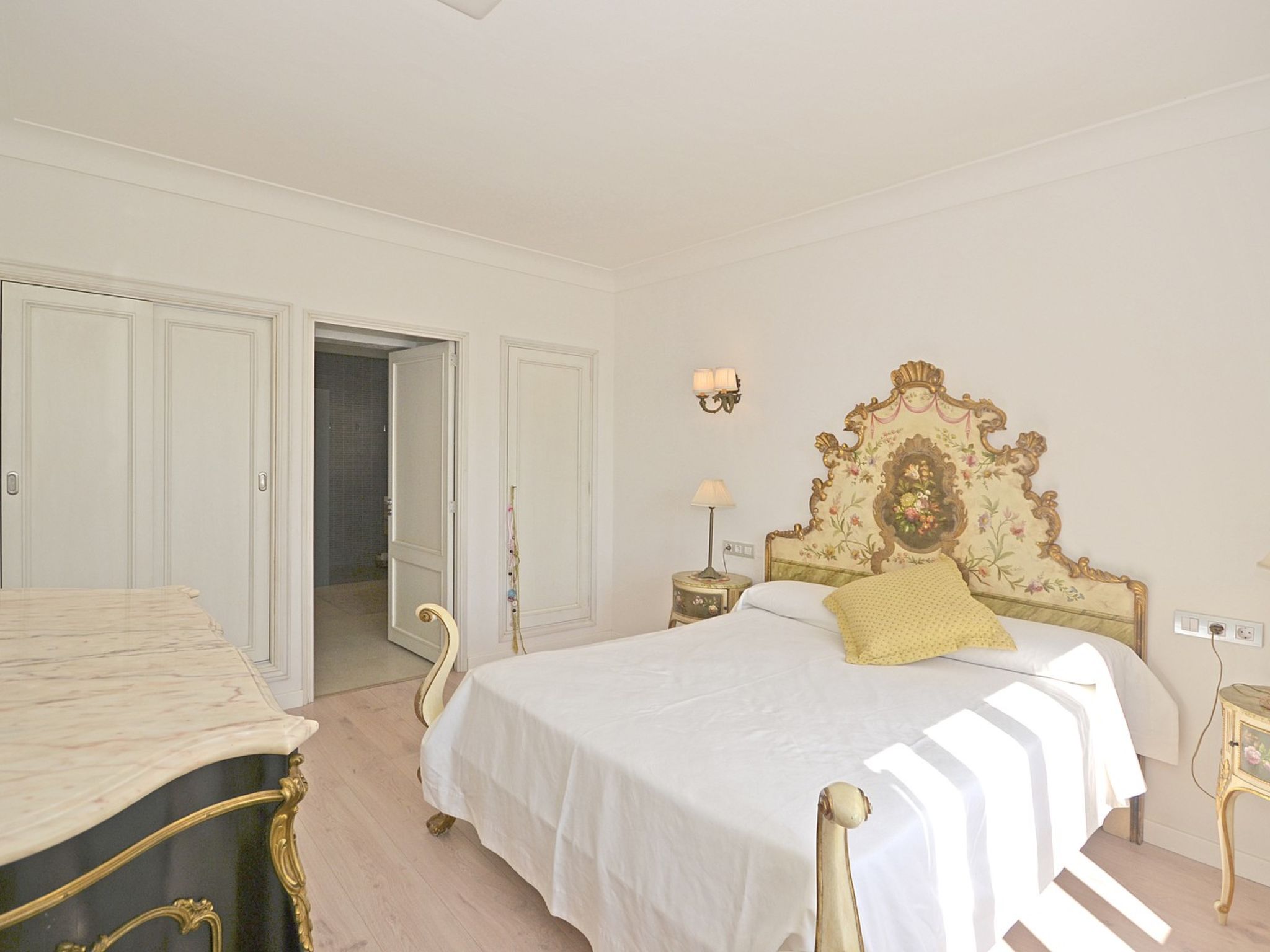 Photo of Llenaire - Xata