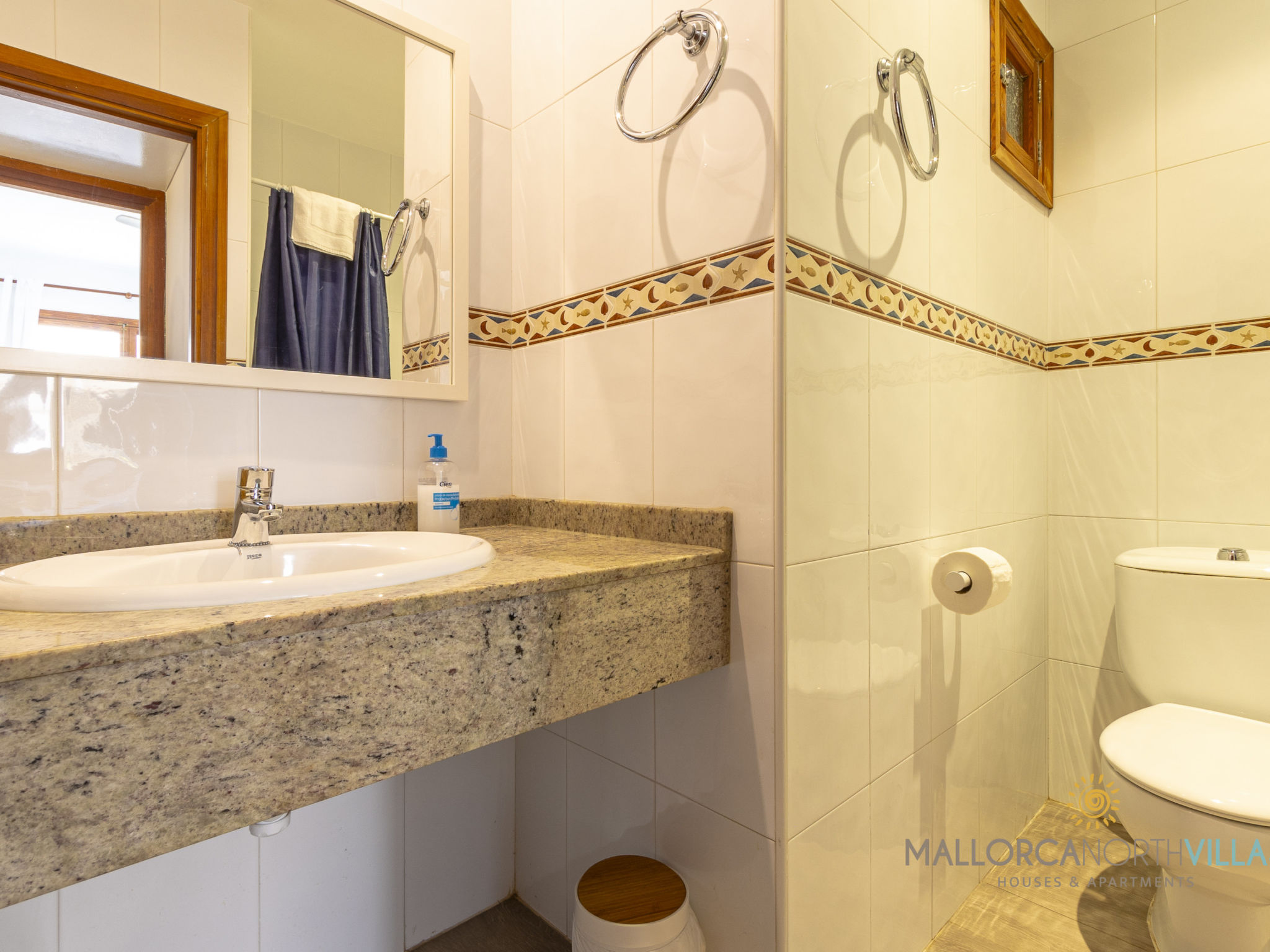 Photo of Apartamento Voramar I: Primera Línea en Pine Walk