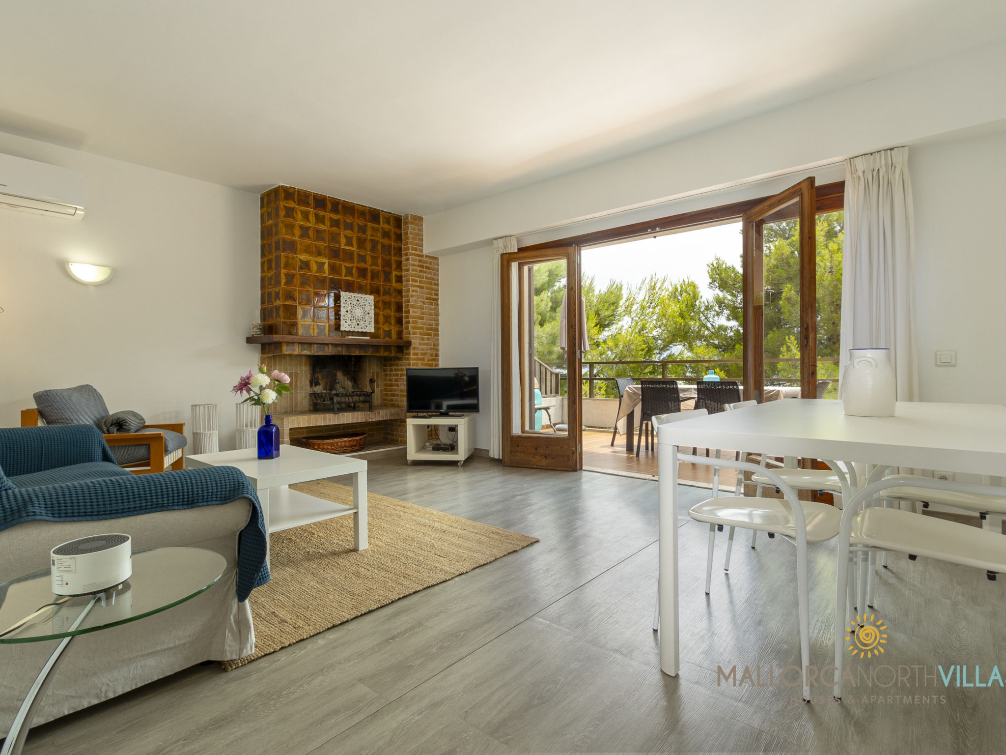 Photo of Apartamento Voramar I: Primera Línea en Pine Walk