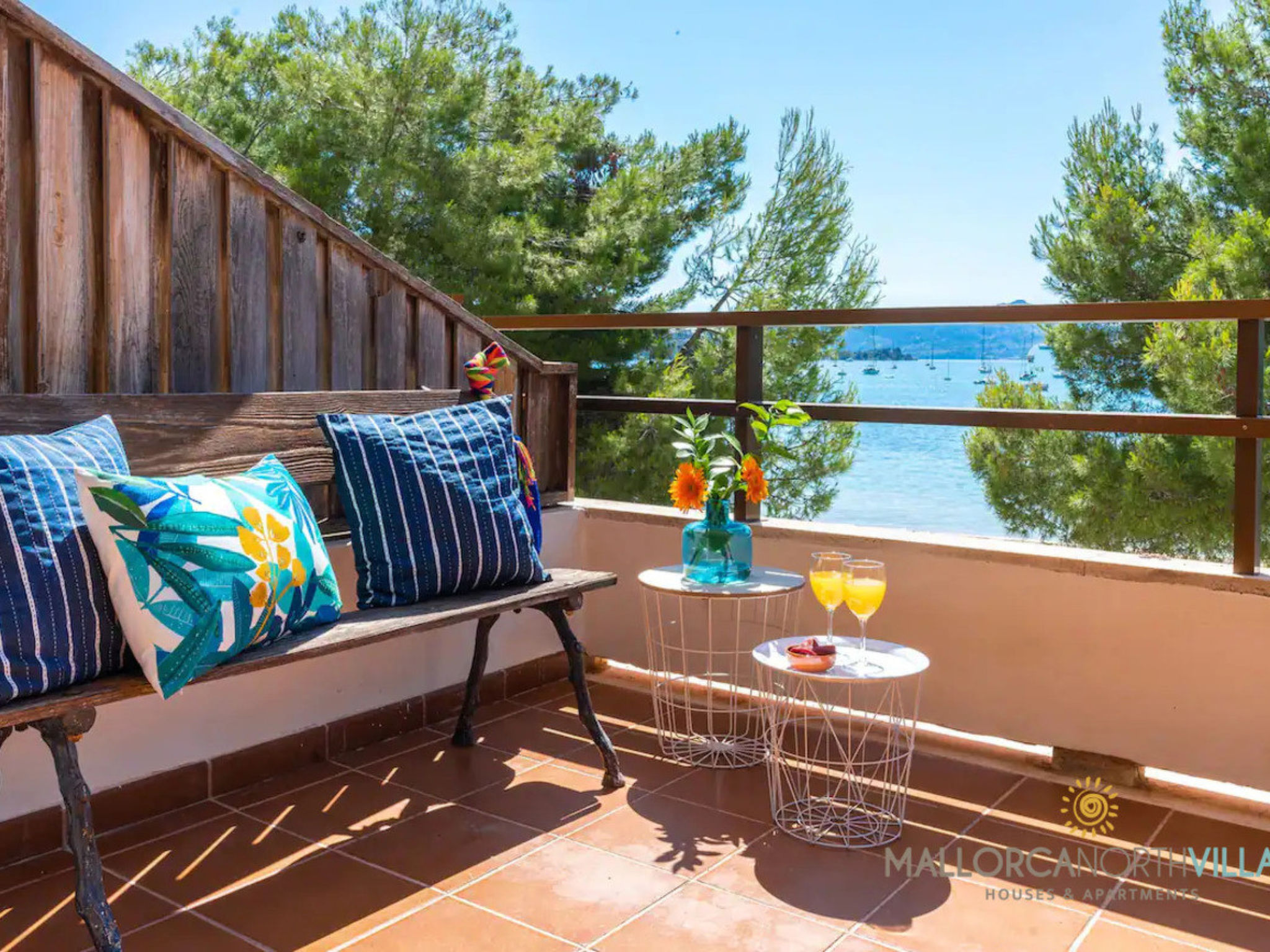 Photo of Apartamento Voramar I: Primera Línea en Pine Walk