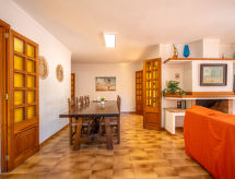 Rustiek appartement Clara R aan zee in Cala San Vicente voor 8 personen - thumbnail 6