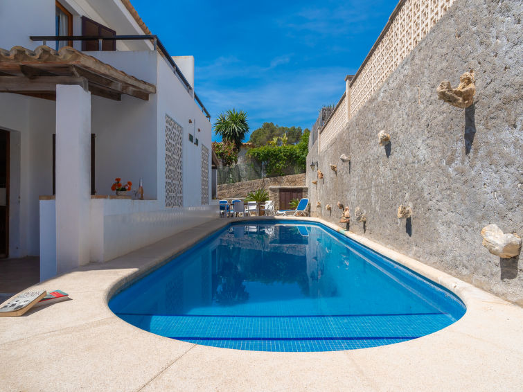 Search and Stay destination Cala Sant Vicenç, IB - Spain from AU$ 374. Clara R