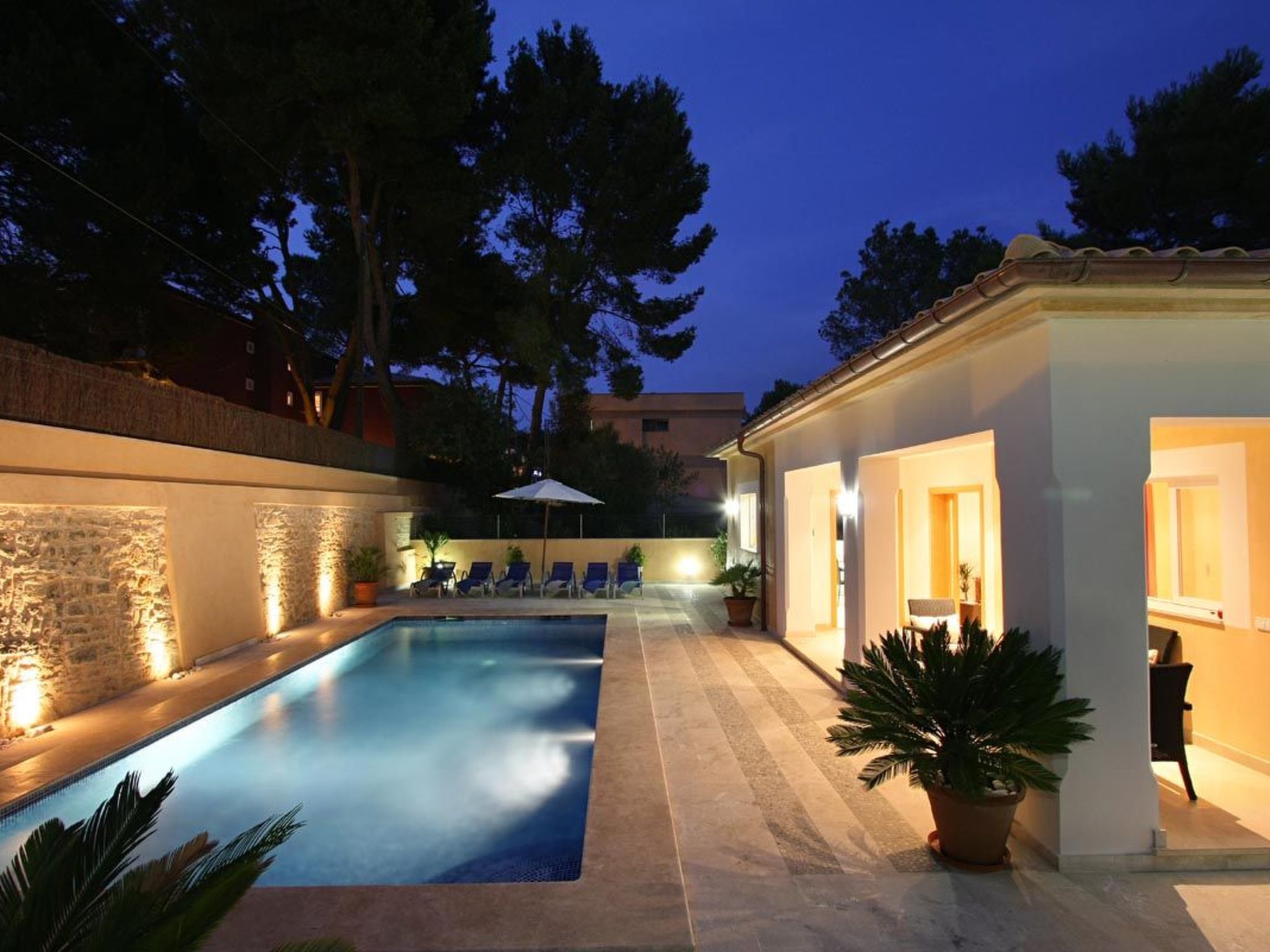 Villa Medina, Cala Sant Vicenç-Dedans