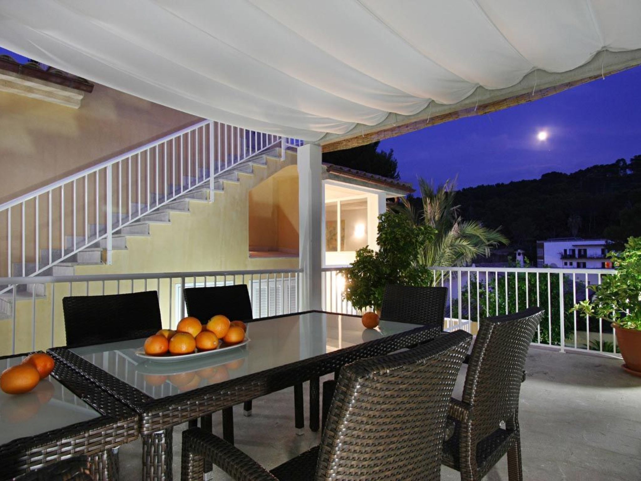 Villa Medina, Cala Sant Vicenç-Dedans