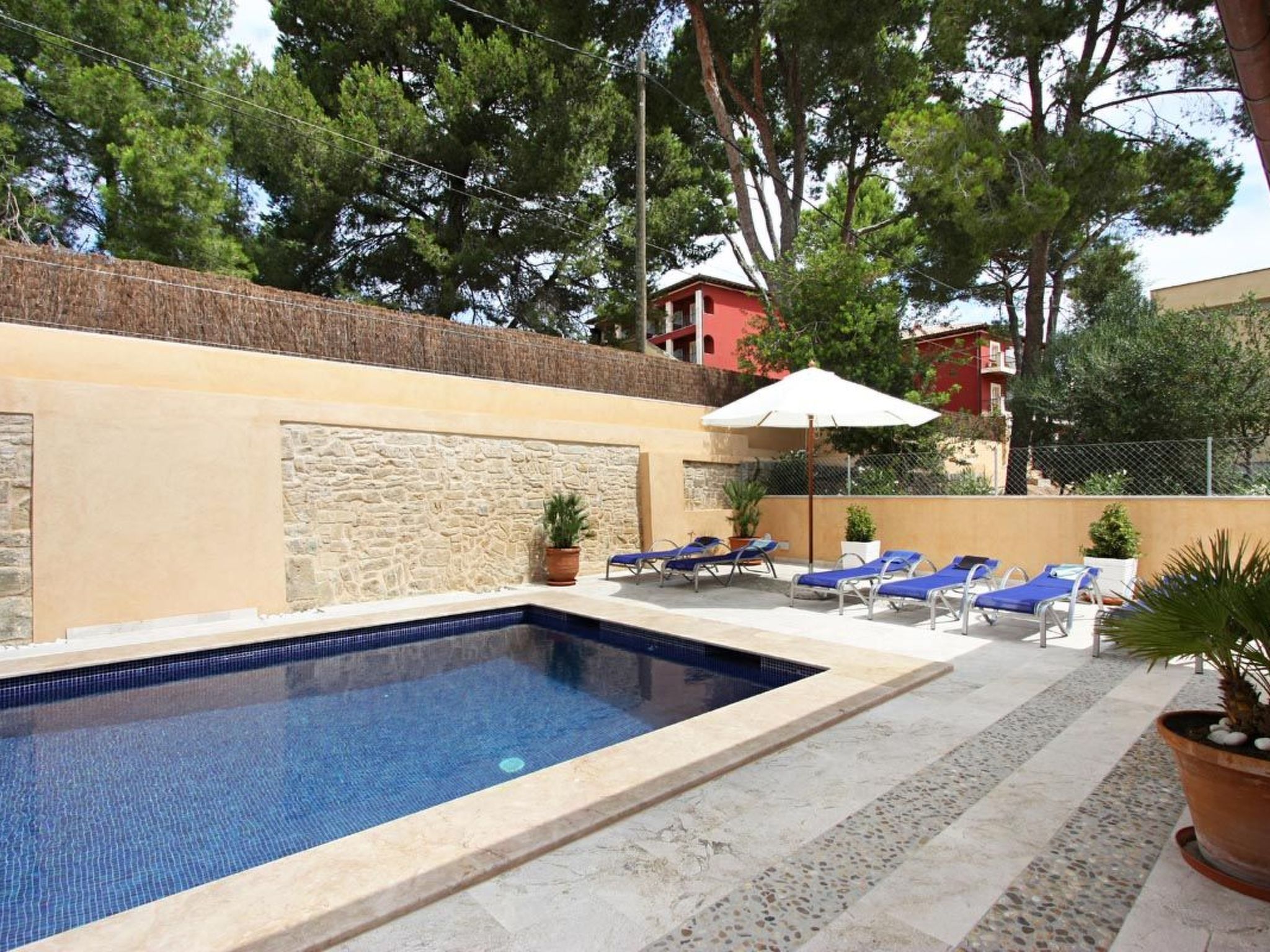 Villa Medina, Cala Sant Vicenç-Dedans
