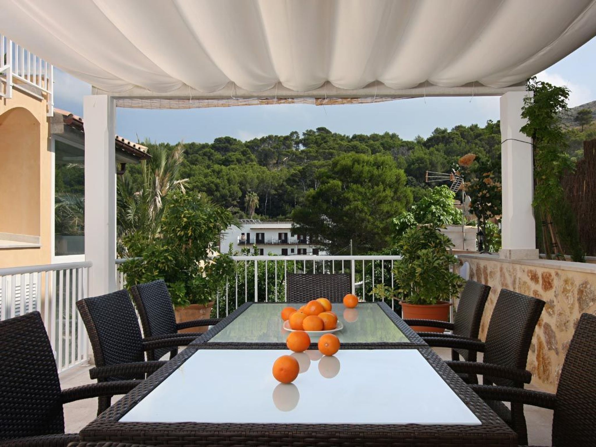 Villa Medina, Cala Sant Vicenç-Dedans