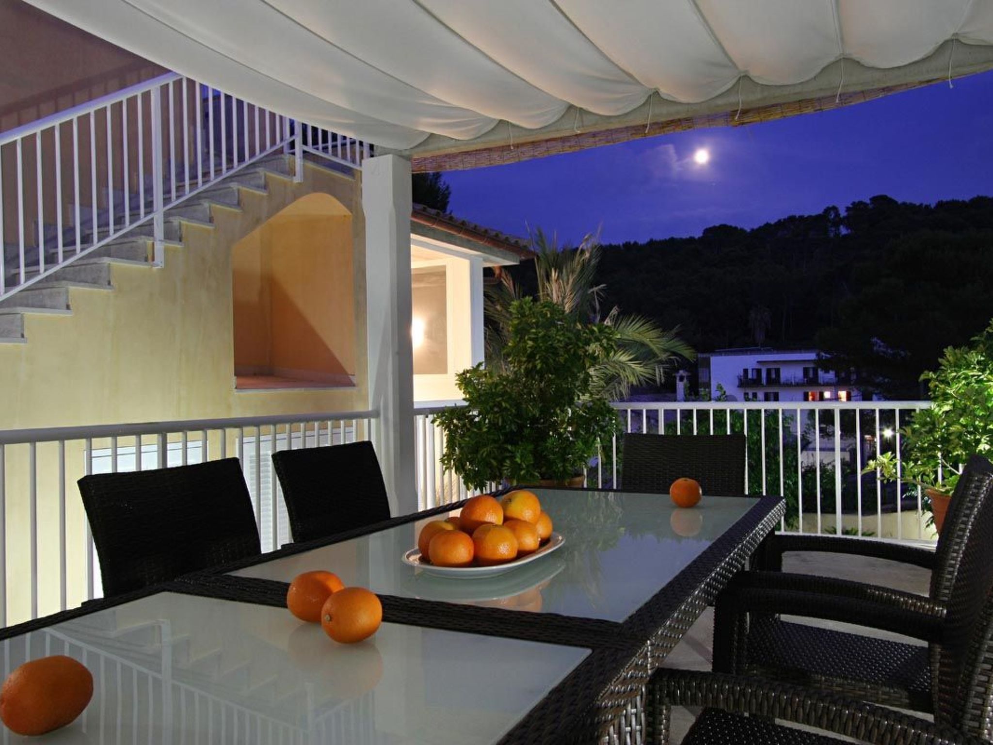 Villa Medina, Cala Sant Vicenç-Dedans